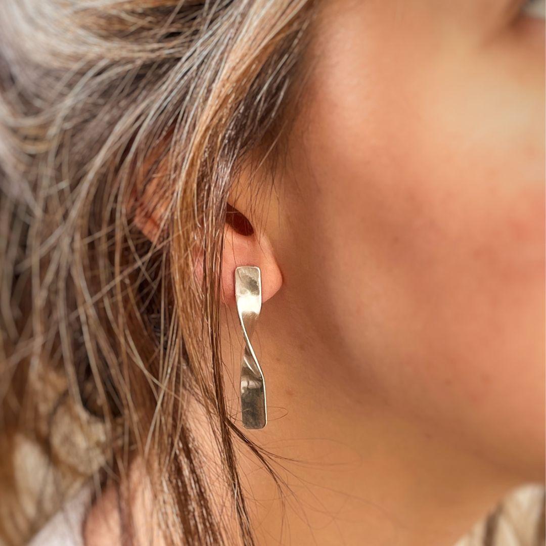 Neu, handgefertigte Gen-Ohrringe aus Sterlingsilber – Dolores Ortega Jewelry Designerin 4