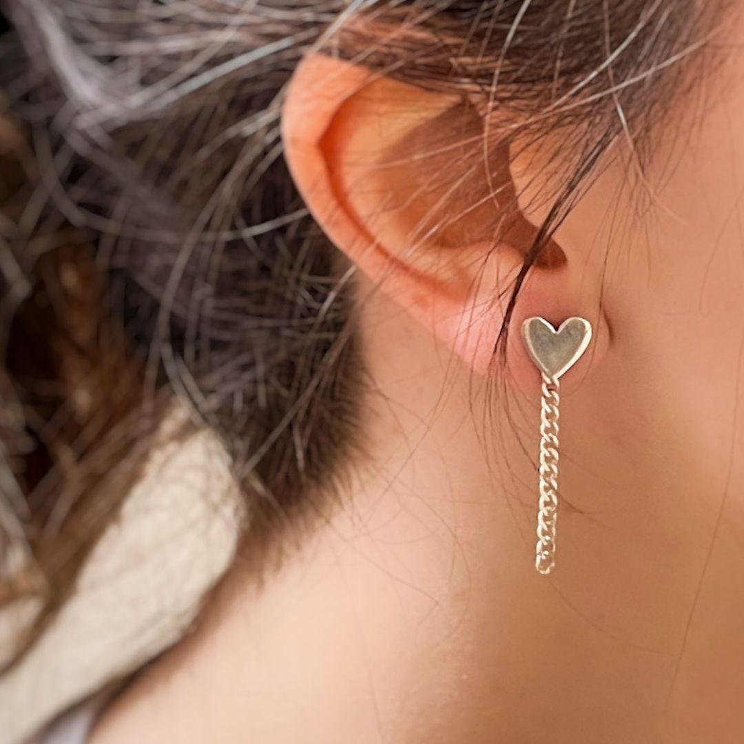 New Handmade Sterling Silver Heart Dangle Earrings In New Condition In Pigüé, AR
