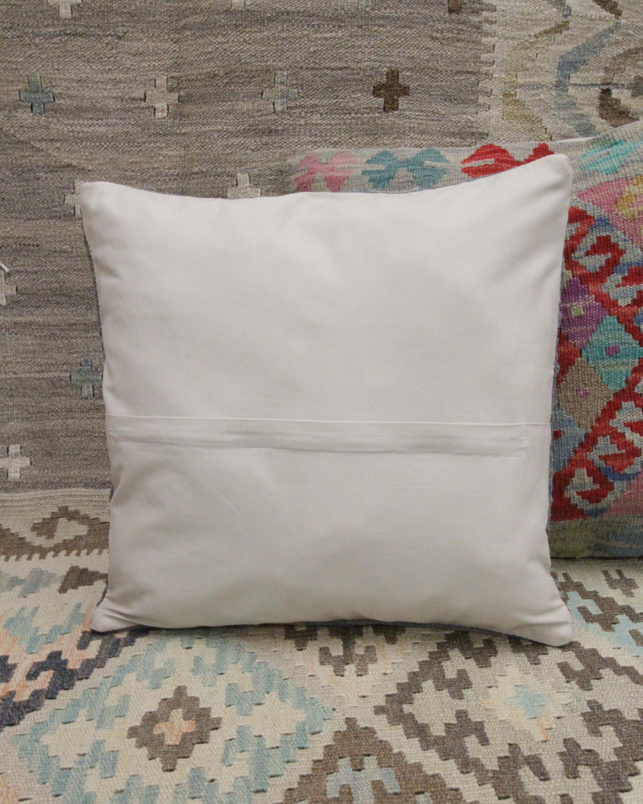 New Handmade Traditional Kilim Cushion Cover Blue Wool Scatter Pillow In New Condition In Hampshire, GB