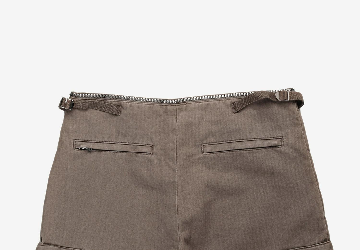 Neu Helmut Lang Multipockets Cargo Flight Herrenhose mit Reißverschluss Größe 50 im Zustand „Hervorragend“ im Angebot in Kaunas, LT