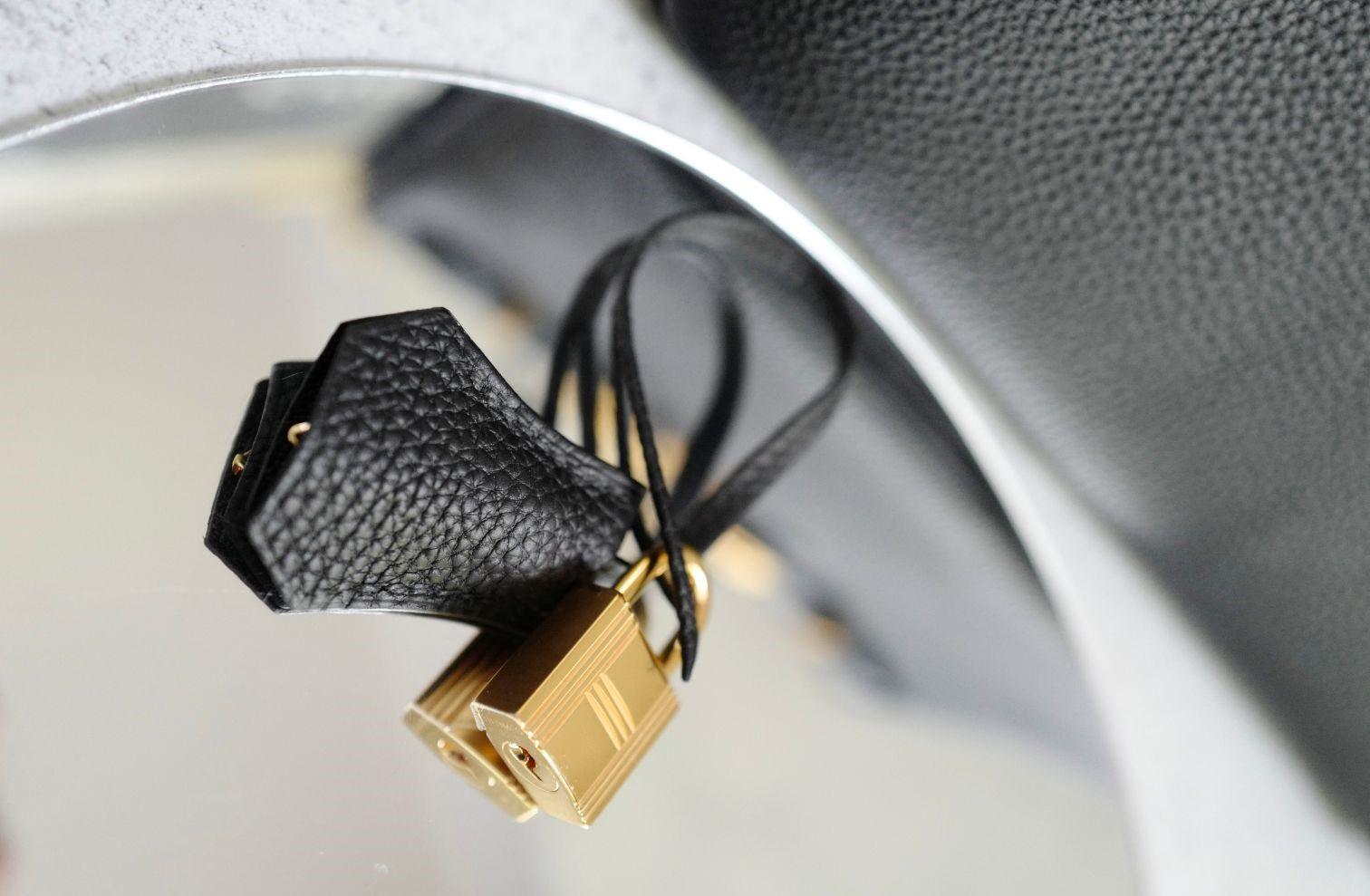 Nuovo Hermes Birkin 25 Noir Nero Togo Hardware Oro in vendita 12
