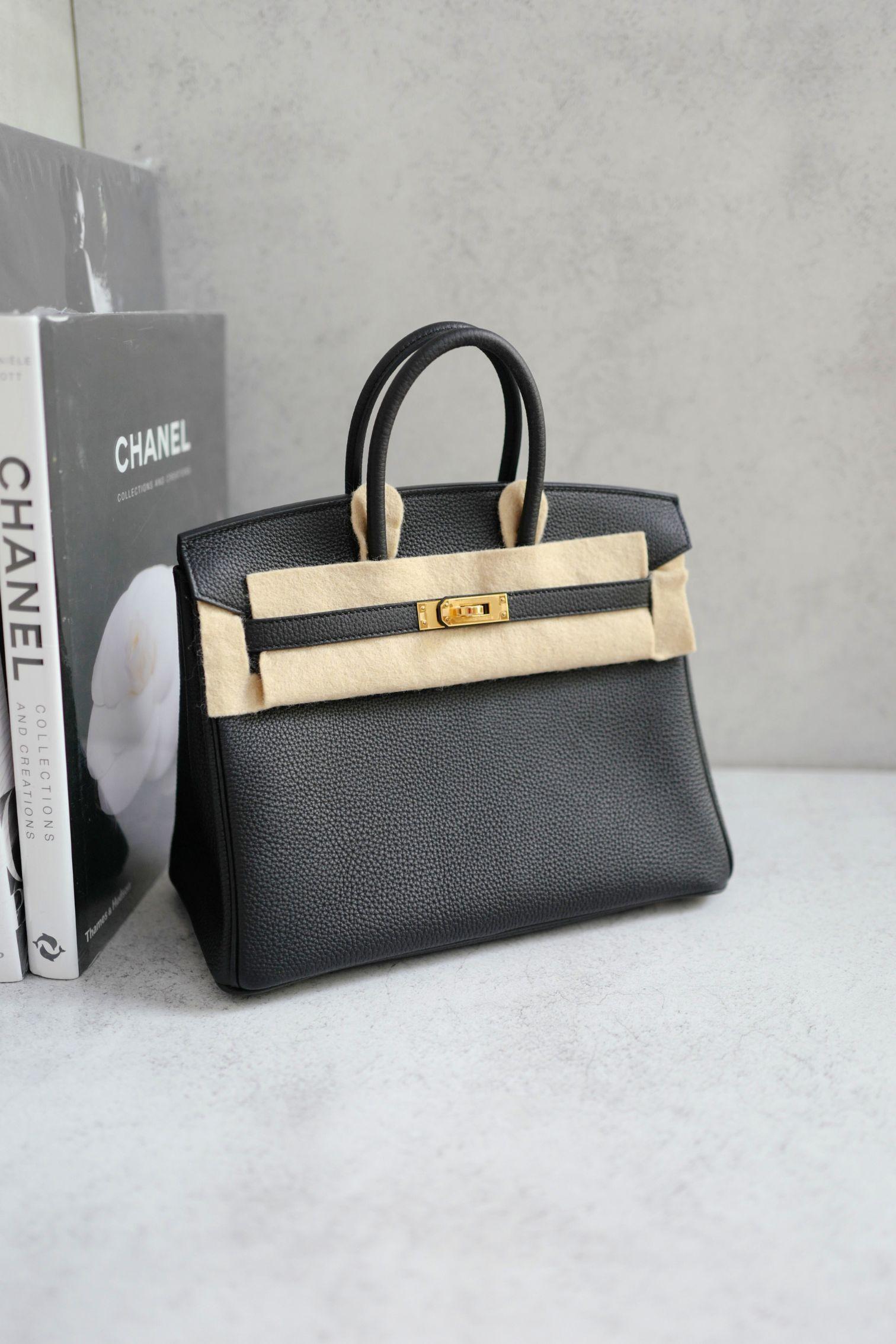 Nuovo Hermes Birkin 25 Noir Nero Togo Hardware Oro In condizioni Nuovo in vendita a Forest Park, GA