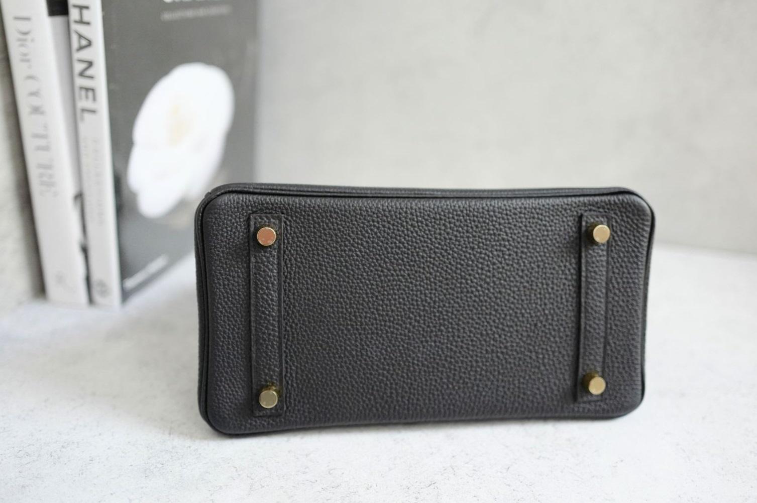 Nuovo Hermes Birkin 25 Noir Nero Togo Hardware Oro in vendita 3