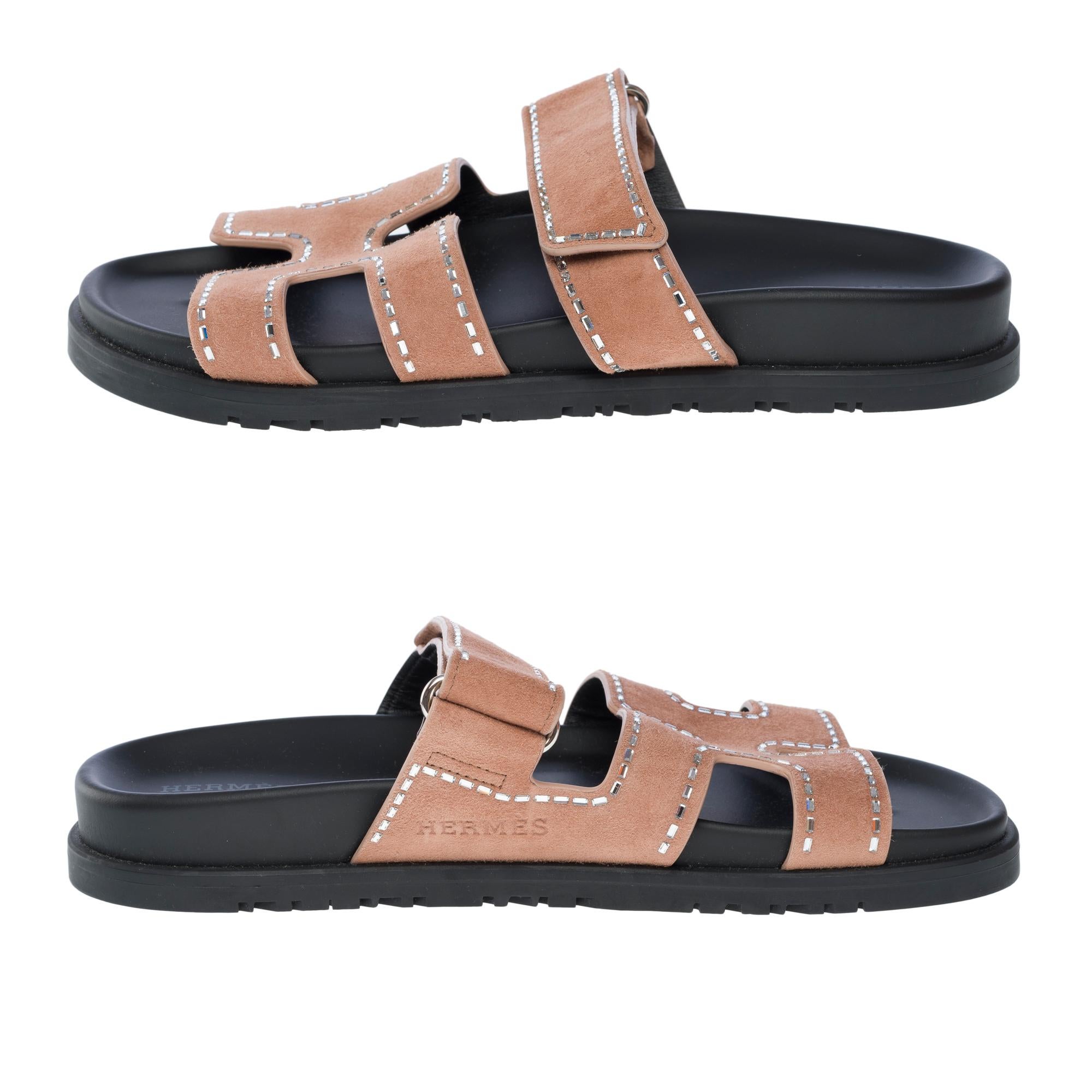 New Hermès Chypre flat sandals in Rose Perle Goat skin velours , Size 5.5 For Sale 1