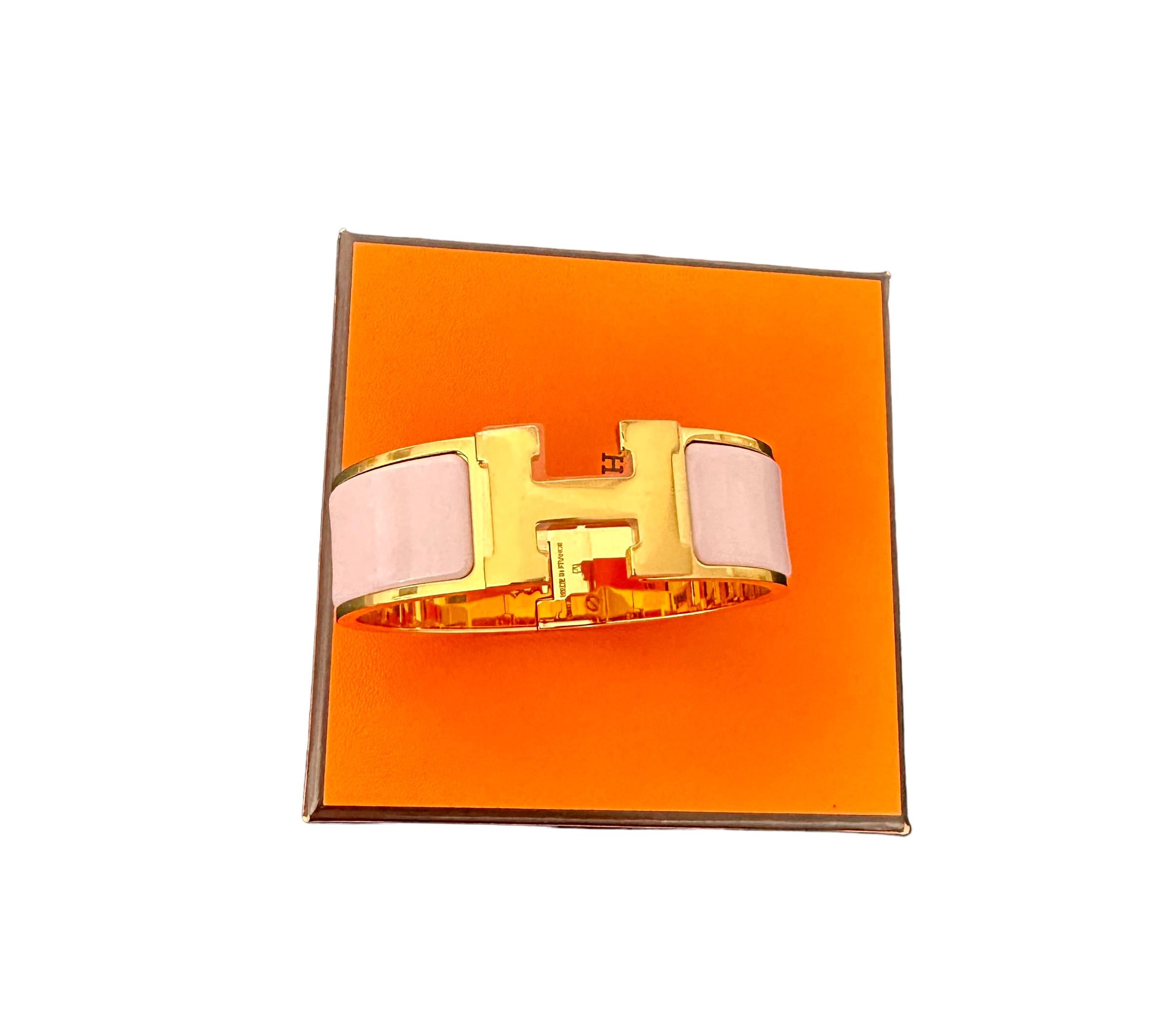 New Hermes Clic Clac H Bracelet Rose Cendeur GM Yellow Gold Hardware  Neuf - En vente à West Chester, PA