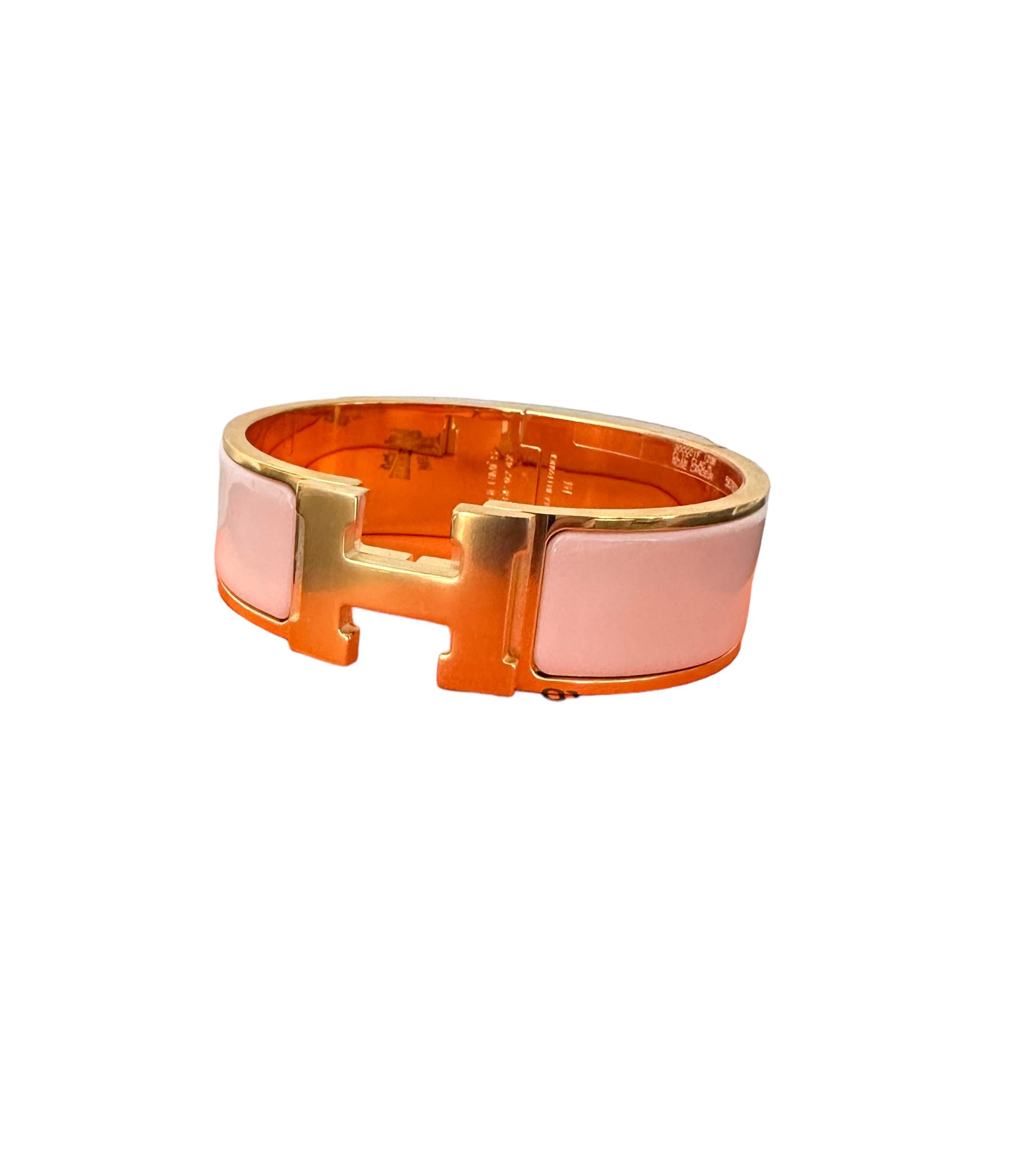 New Hermes Clic Clac H Bracelet Rose Cendeur GM Yellow Gold Hardware  In New Condition For Sale In West Chester, PA