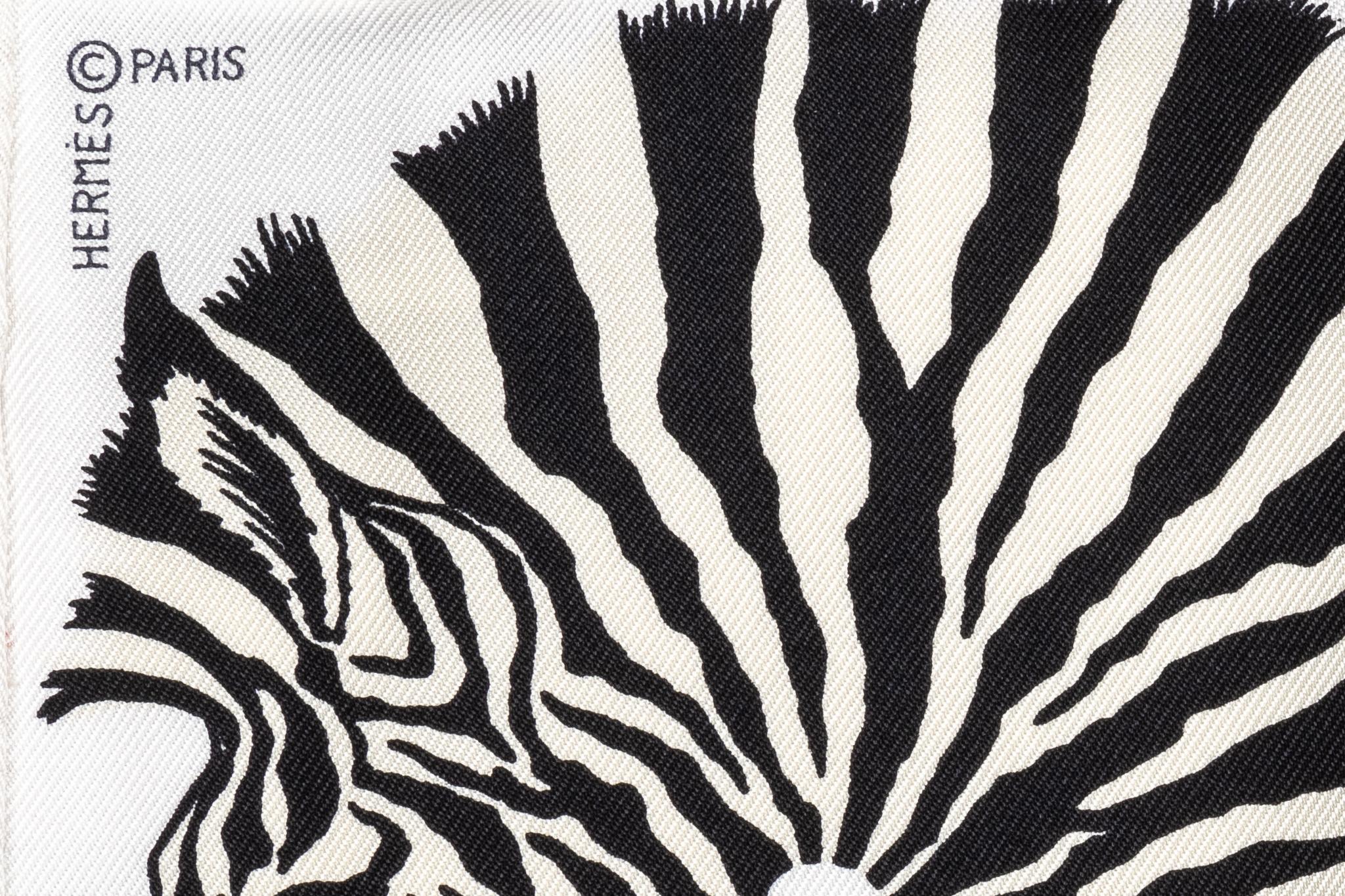 Hermès silk twill Zebra Pegasus 8