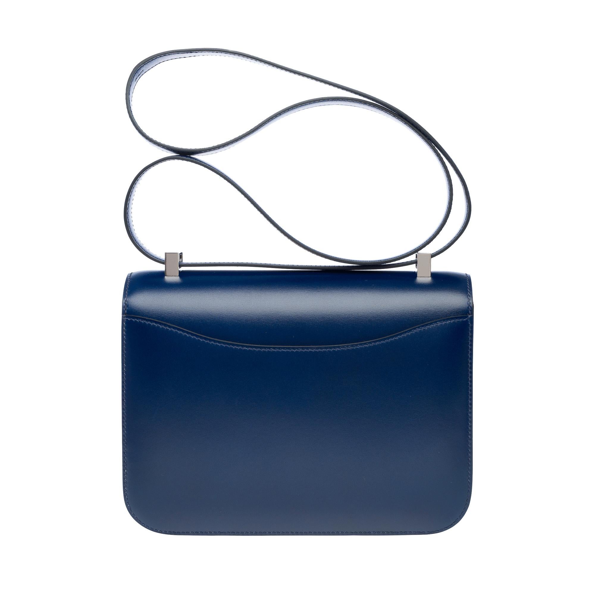New Hermès Constance 23 shoulder bag in sapphire blue box calf leather , PHW In New Condition For Sale In Paris, IDF