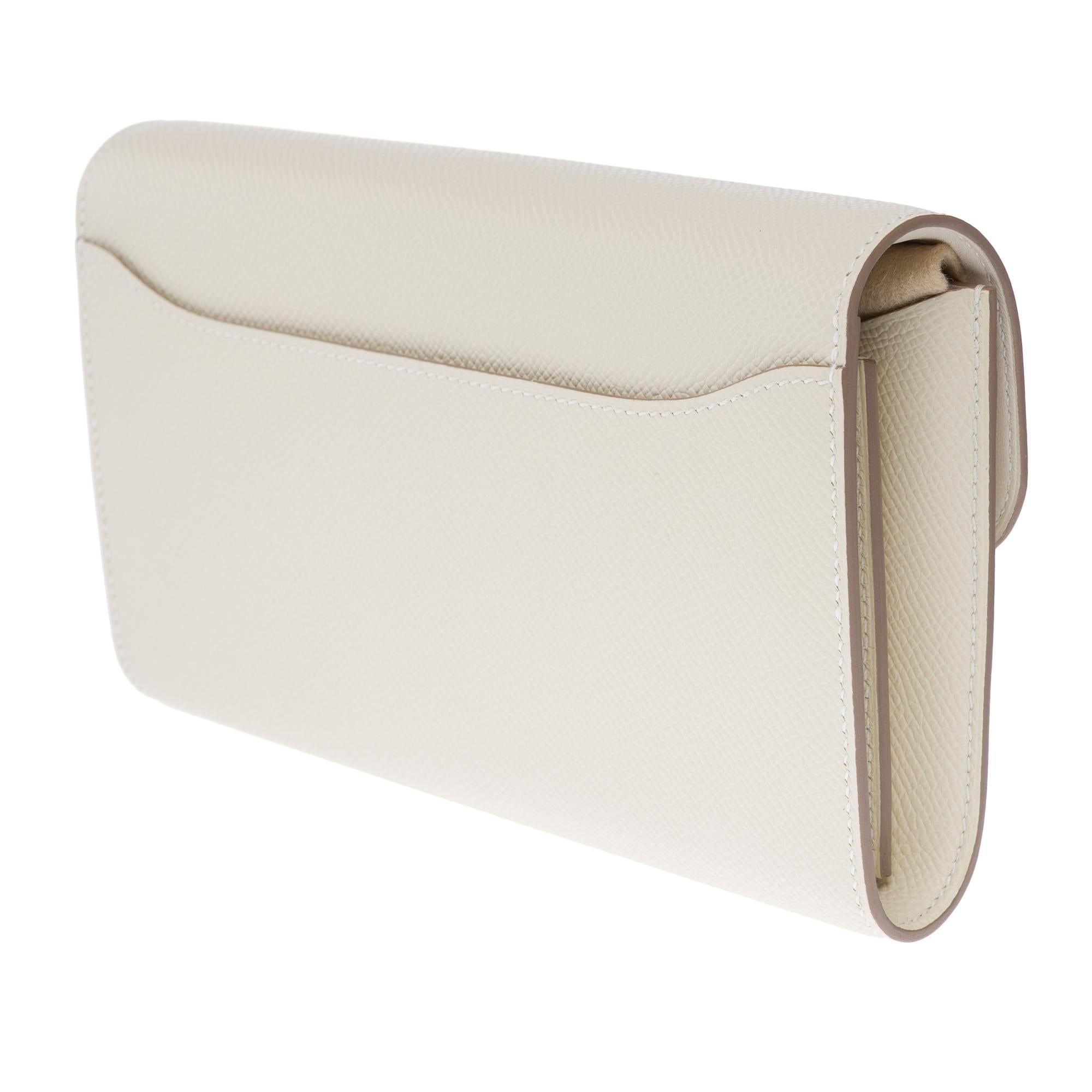 New Hermès Constance To Go shoulder bag in Craie Epsom Calf leather, GHW For Sale 2