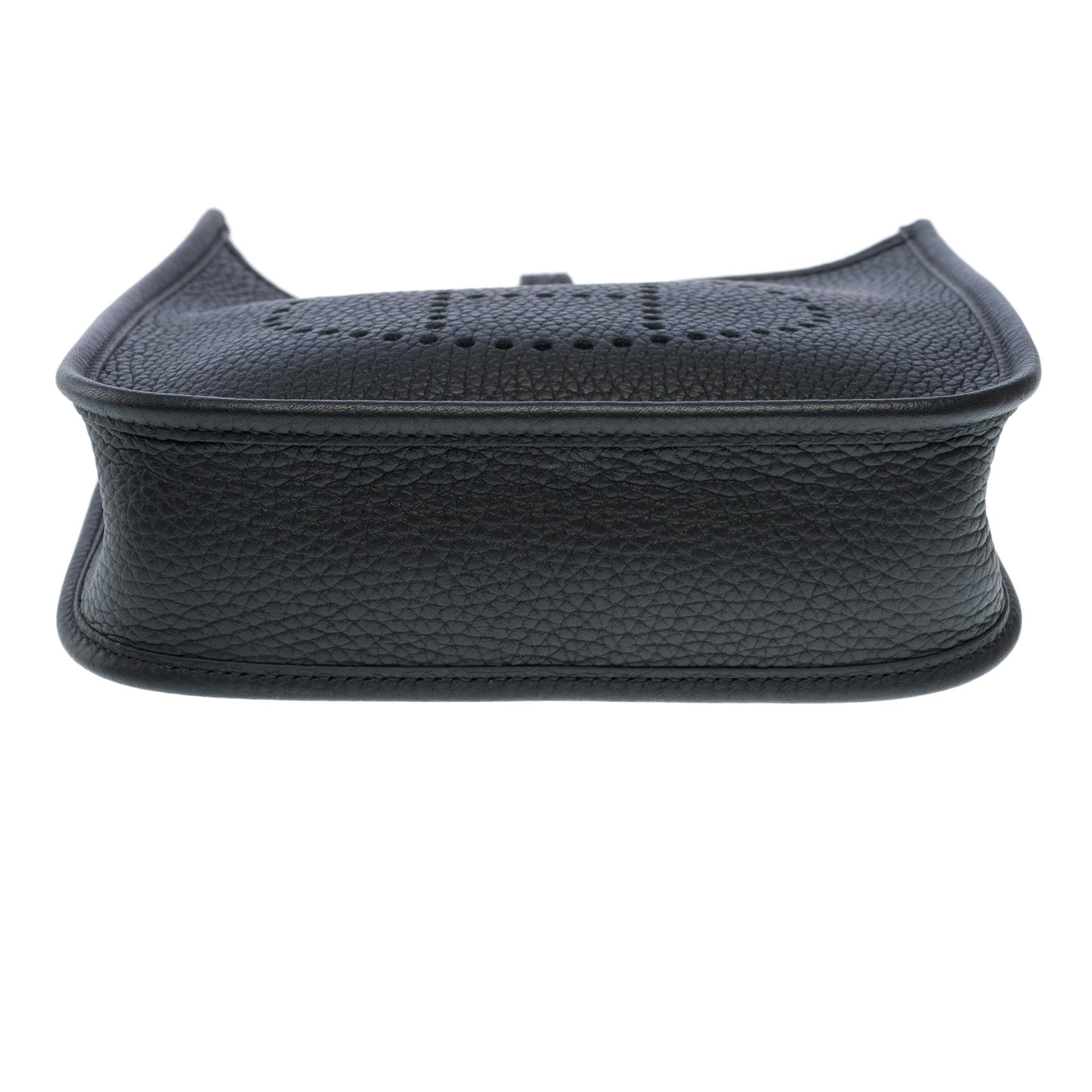 New Hermès Evelyne 16 TPM shoulder bag in Black Taurillon Clemence leather, GHW 5