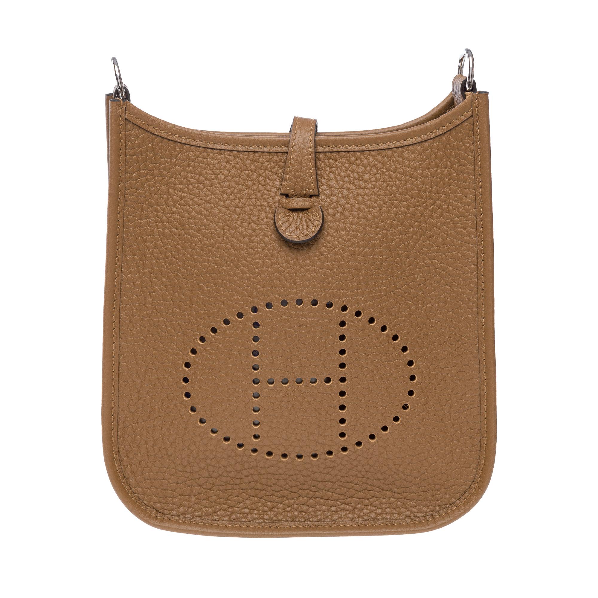 Brown New Hermès Evelyne TPM Amazone shoulder bag in Alezan Taurillon leather, PHW