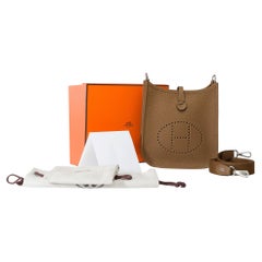 New Hermès Evelyne TPM Amazone shoulder bag in Alezan Taurillon leather, PHW
