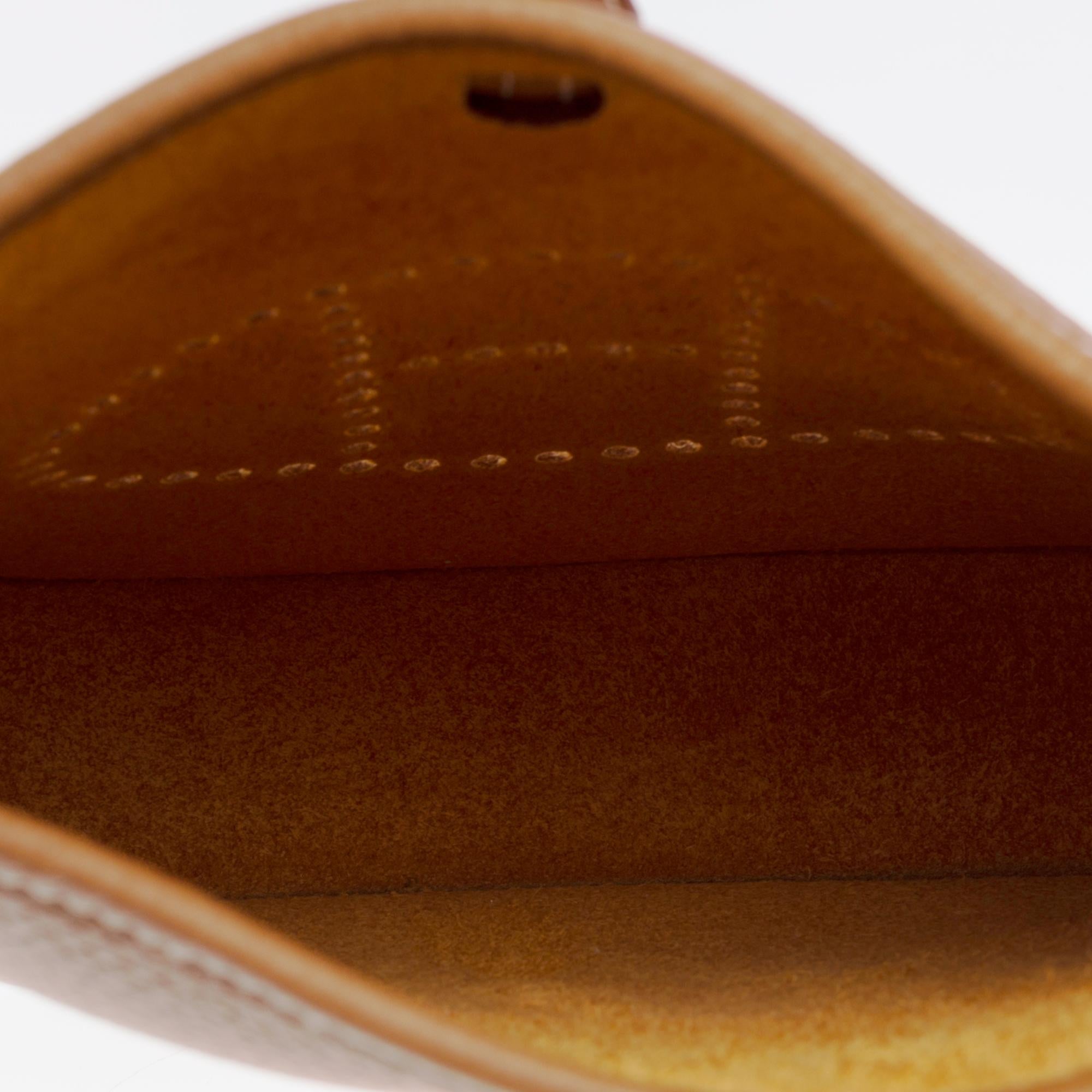 New Hermès Evelyne TPM Amazone shoulder bag in Gold Taurillon leather, PHW For Sale 5