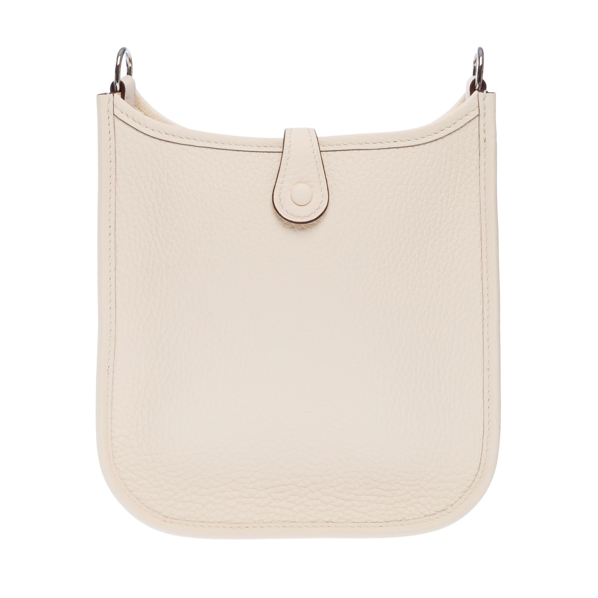 Beige New Hermès Evelyne TPM Amazone shoulder bag in Nata Taurillon leather, PHW For Sale