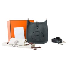 New Hermès Evelyne TPM shoulder bag in Gris Misty Taurillon Clemence leather