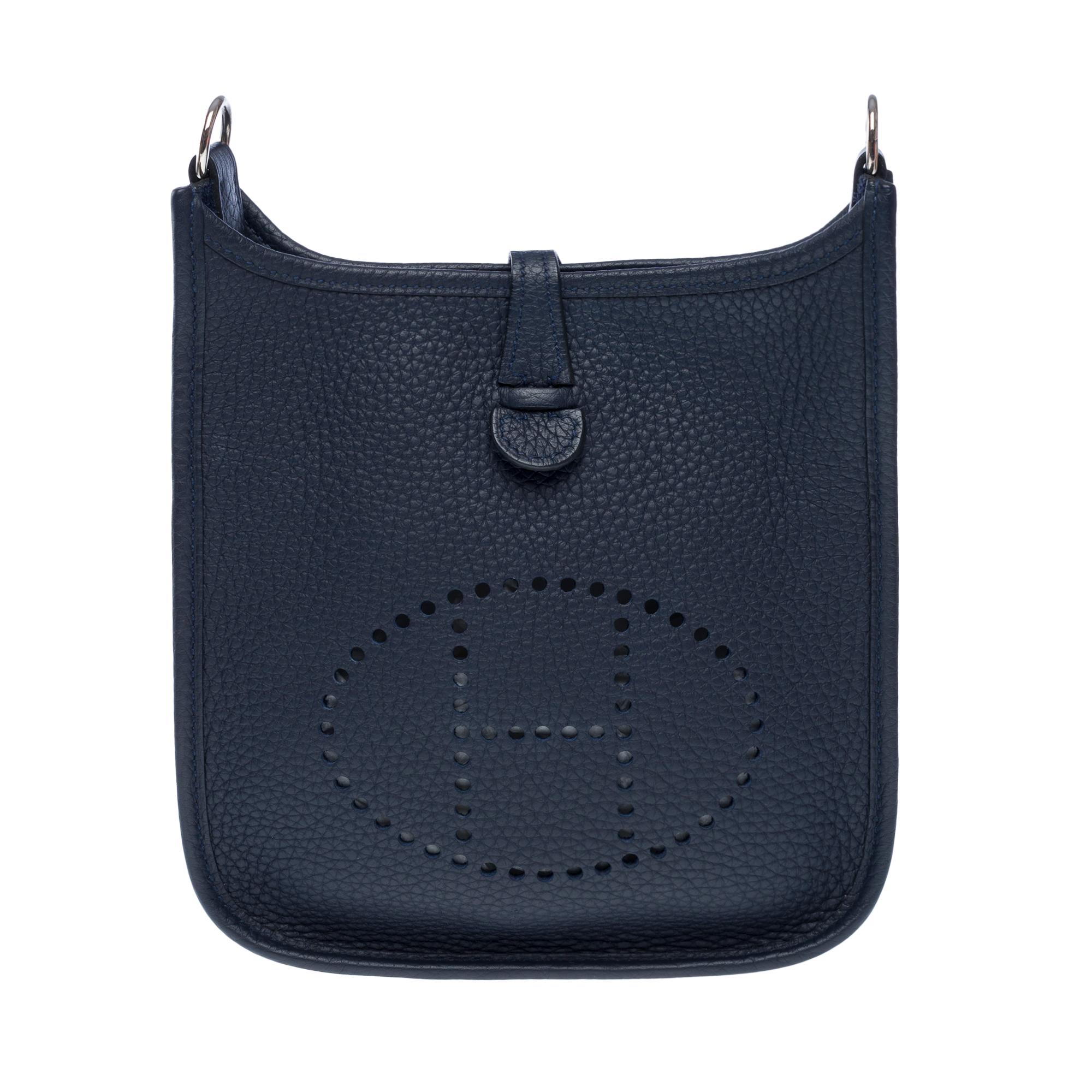 Black New Hermès Evelyne TPM Woody shoulder bag in Navy Blue Taurillon leather, PHW For Sale