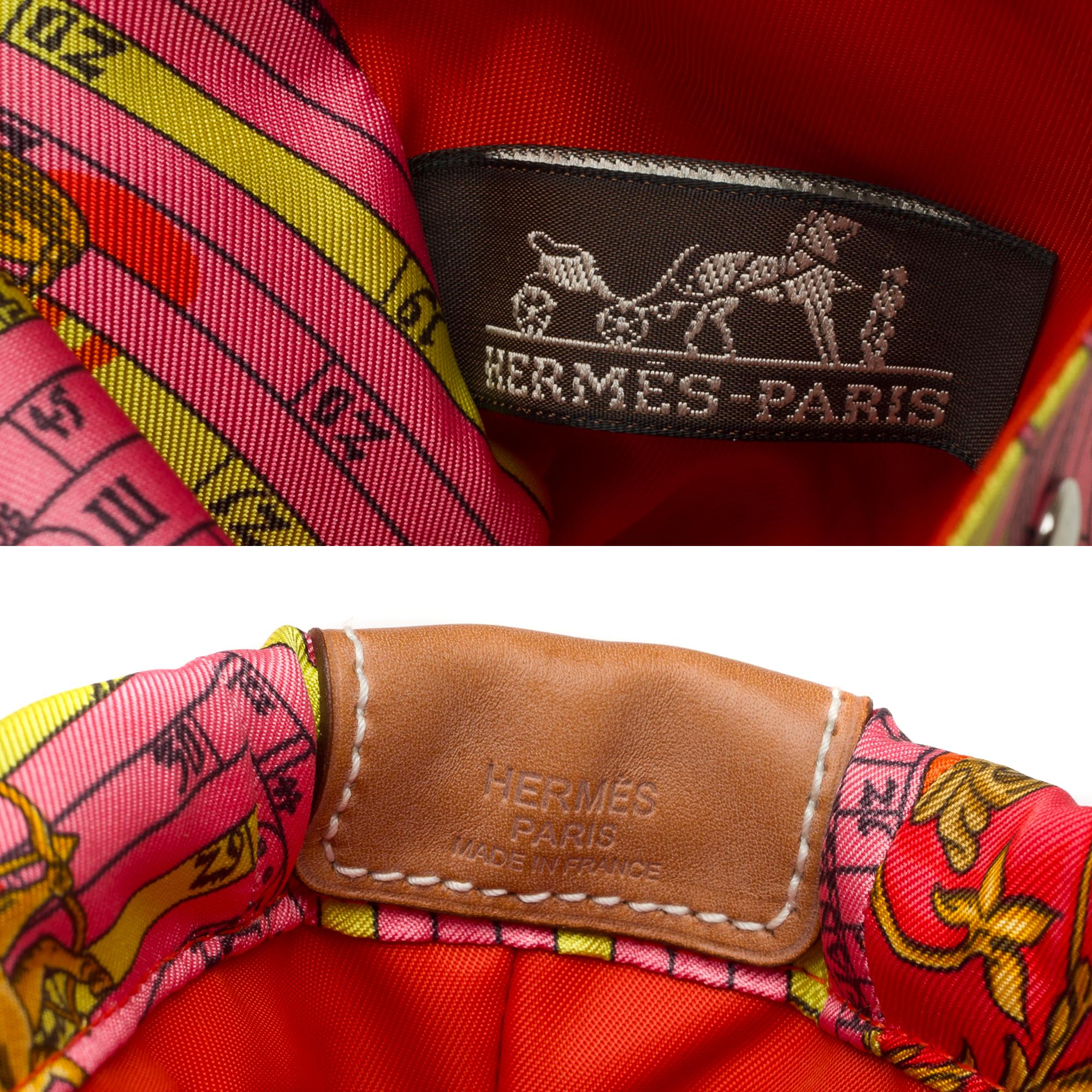 New Hermès Fourbi Clutch Bag in Pink silk for bags interior For Sale 2