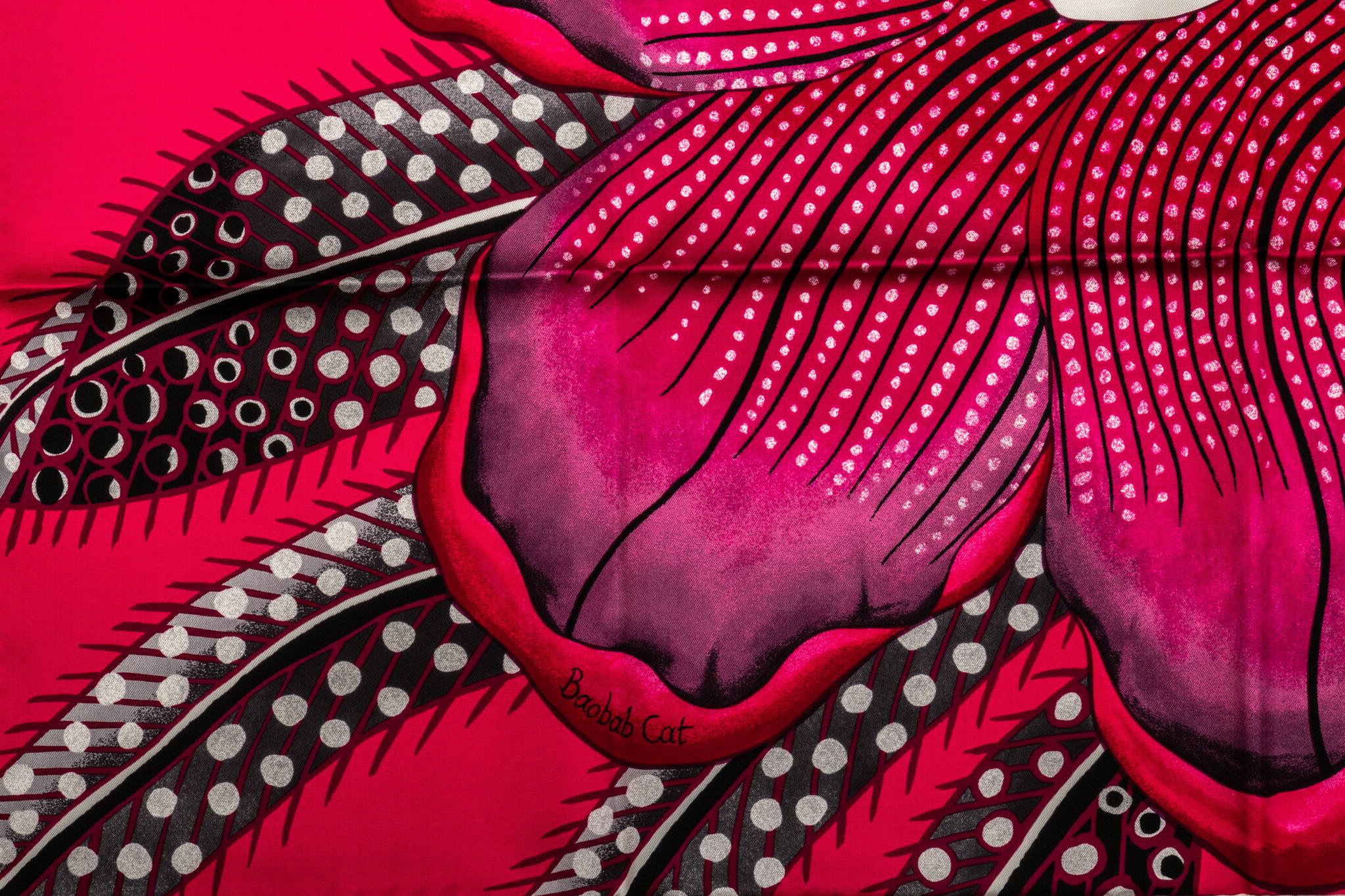 Rouge New Hermès Foulard en soie Baobab fuchsia en vente