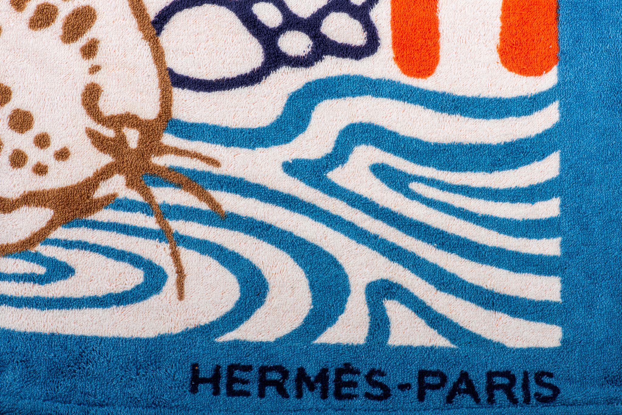 Hermès Ghepard aguar Quetzal Blaues Strandhandtuch aus Baumwolle im Zustand „Neu“ in West Hollywood, CA