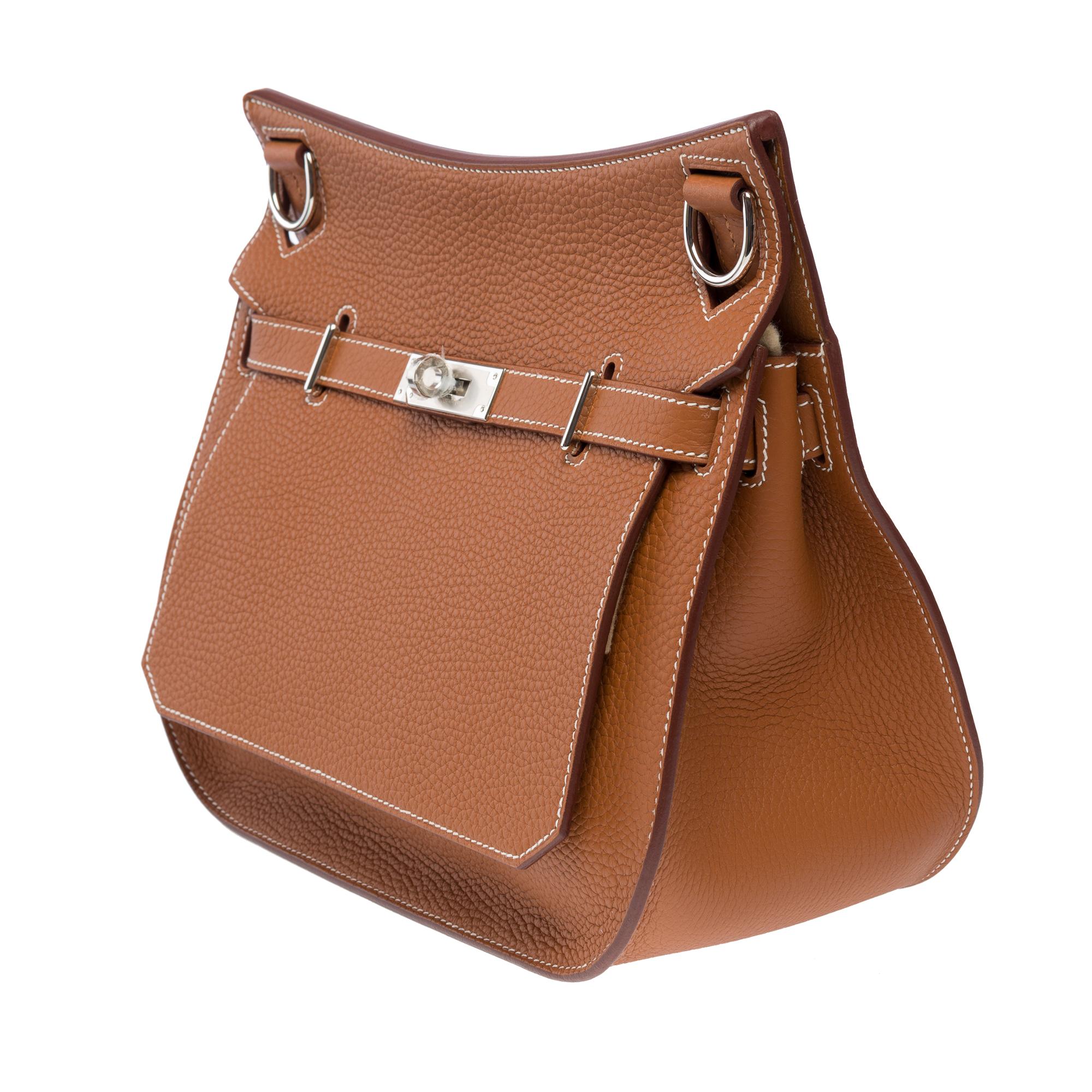 New Hermès Jypsière 28 crossbody bag in Gold Taurillon Clemence leather, PHW For Sale 1