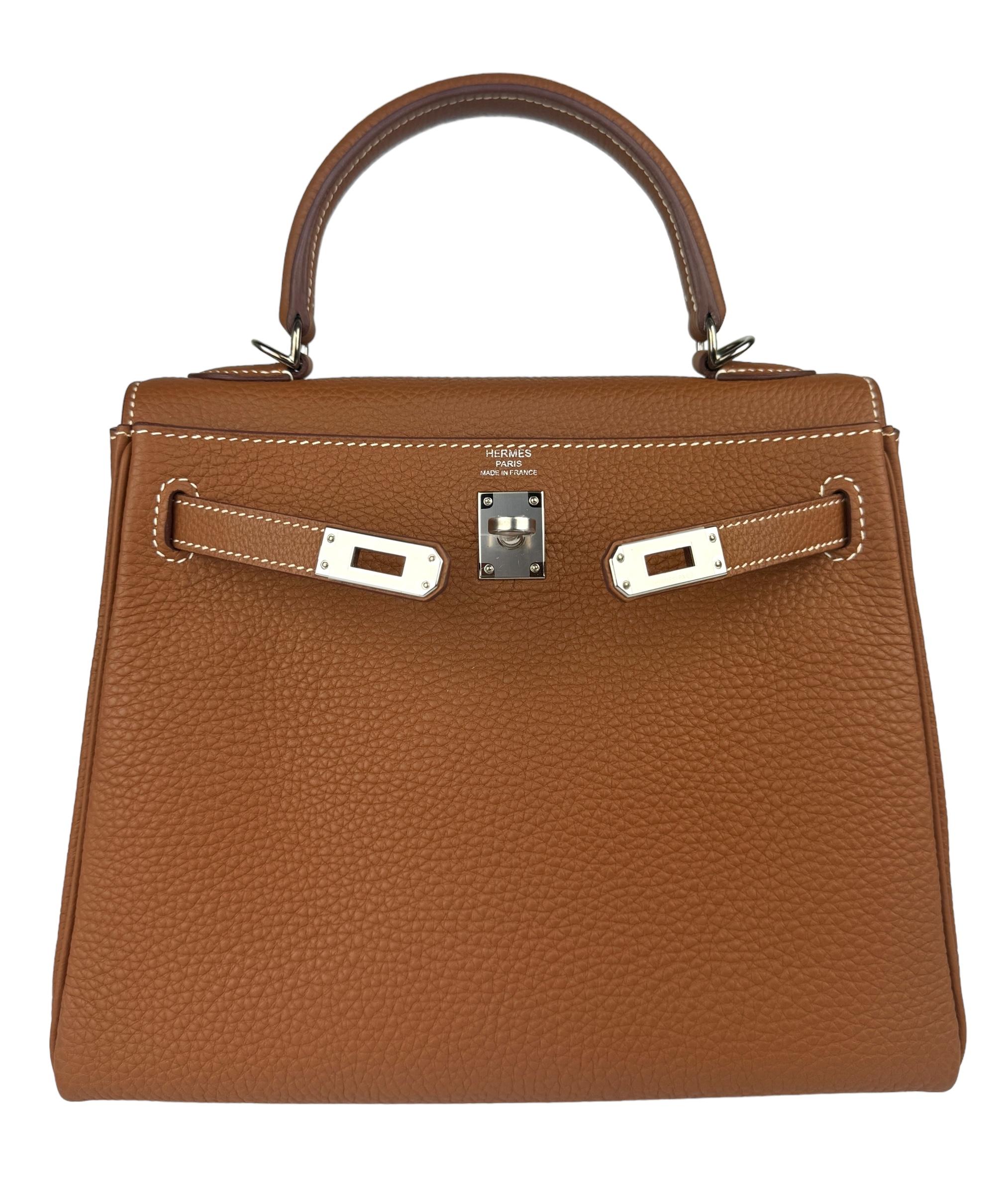 nuevo Hermes Kelly 25 Oro Tan Togo Cuero Palladium Hardware en Nuevo estado para la venta en Miami, FL