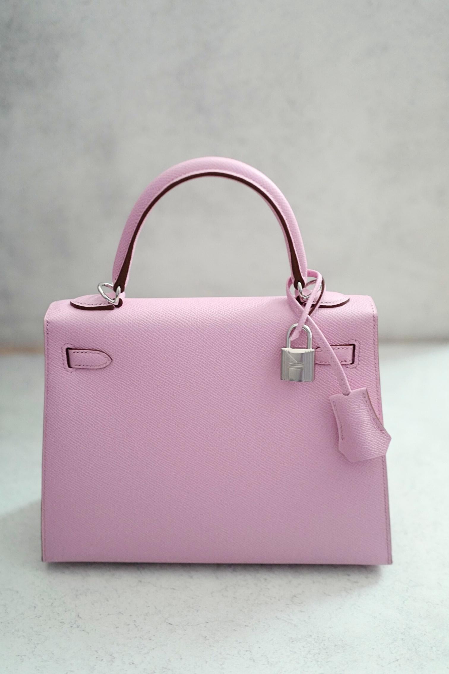 Grigio NEW Hermès Kelly 25 Sellier Mauve Sylvestre Epsom Leather PHW Stamp U 2023 in vendita