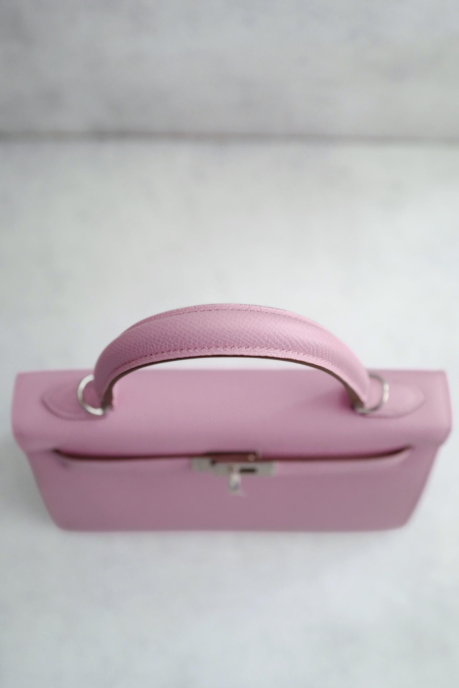 NEW Hermès Kelly 25 Sellier Mauve Sylvestre Epsom Leather PHW Stamp U 2023 in vendita 3