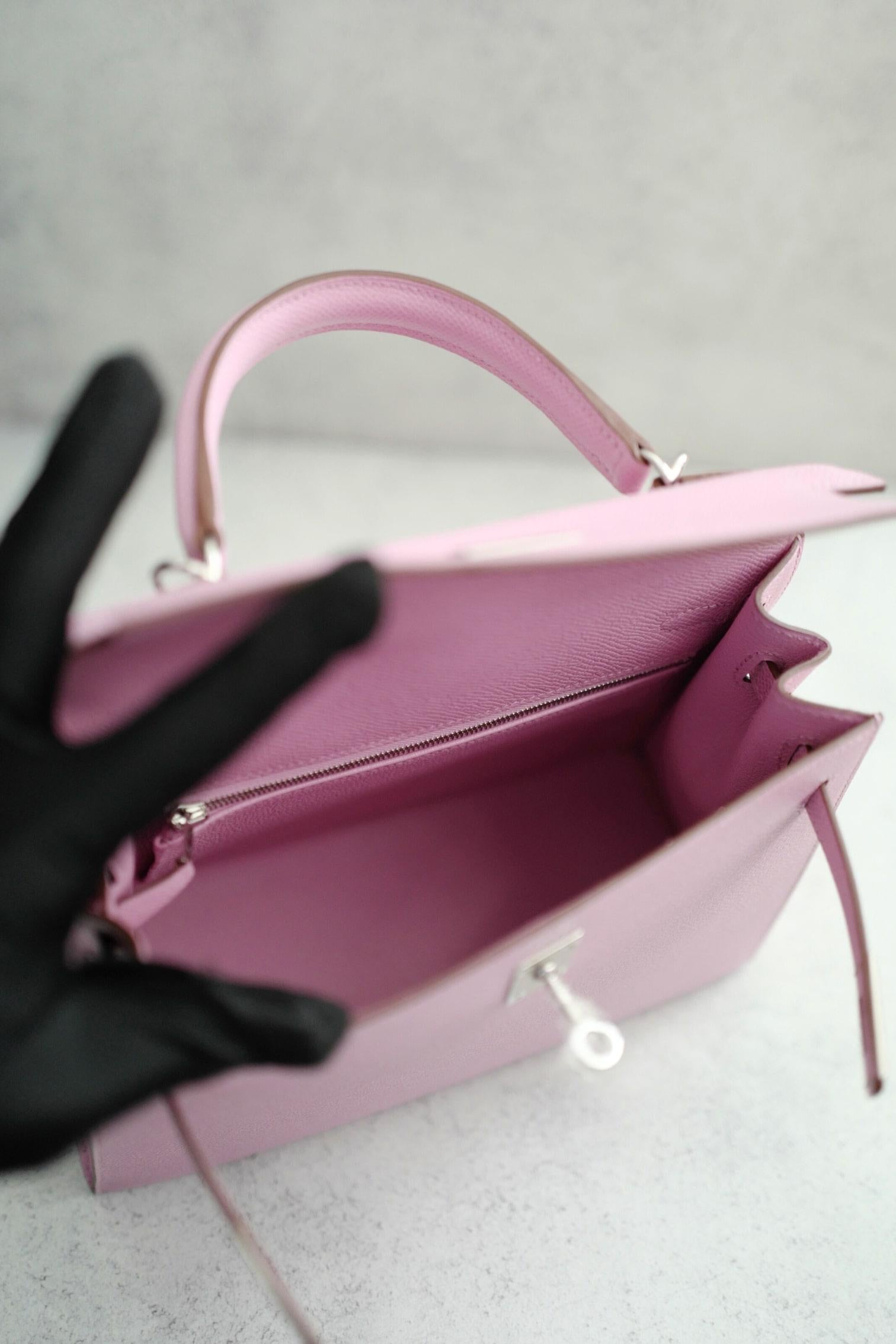 NEW Hermès Kelly 25 Sellier Mauve Sylvestre Epsom Leather PHW Stamp U 2023 in vendita 5