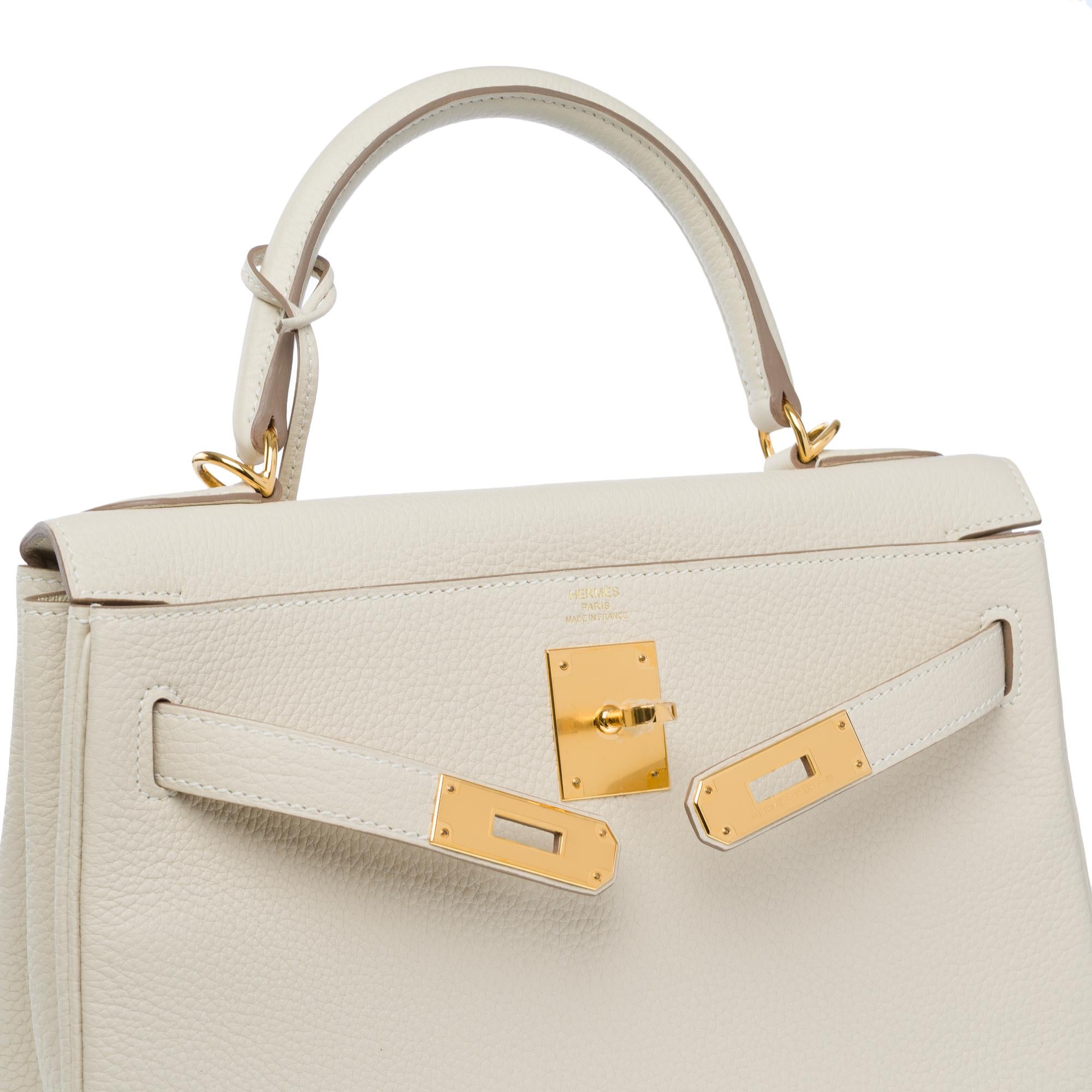 Nuova tracolla Hermès Kelly 28 in pelle di vitello Craie Togo, GHW in vendita 3