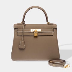 New Hermès Kelly 28 retourne handbag strap in Etoupe Togo Calf leather, GHW