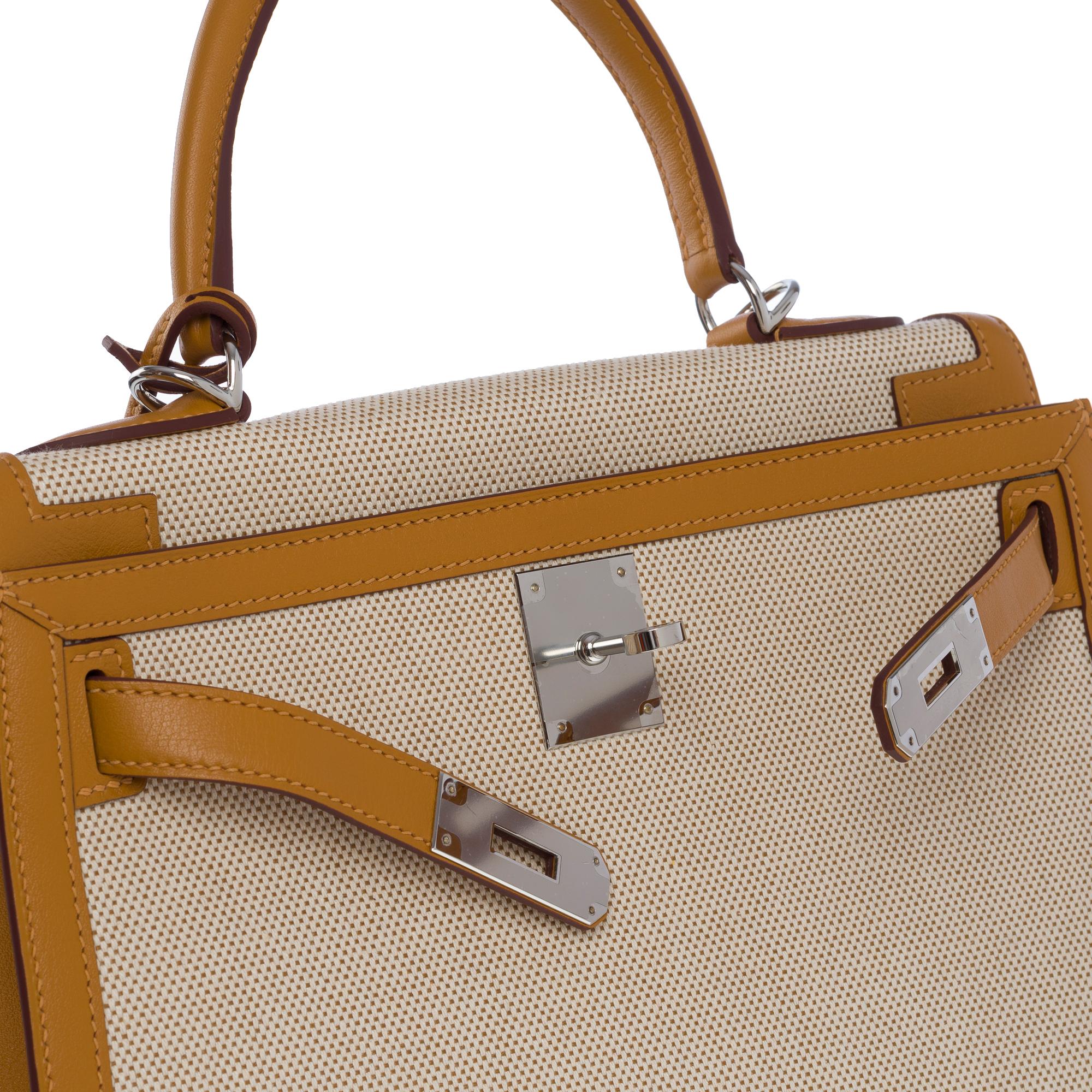 New Hermès Kelly 28 sellier handbag strap in beige canvas and gold leather, SHW In New Condition For Sale In Paris, IDF