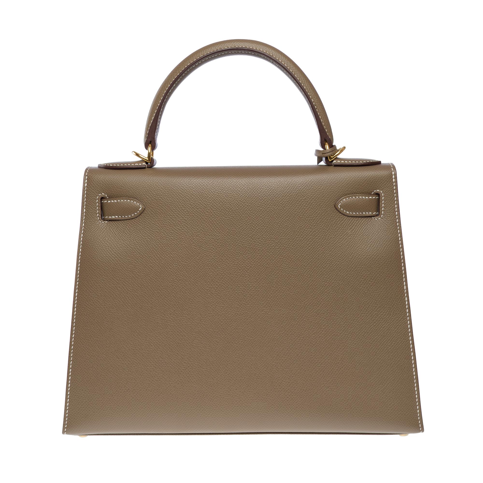New Hermès Kelly 28 sellier handbag strap in Etoupe Epsom Calf leather, GHW In New Condition For Sale In Paris, IDF