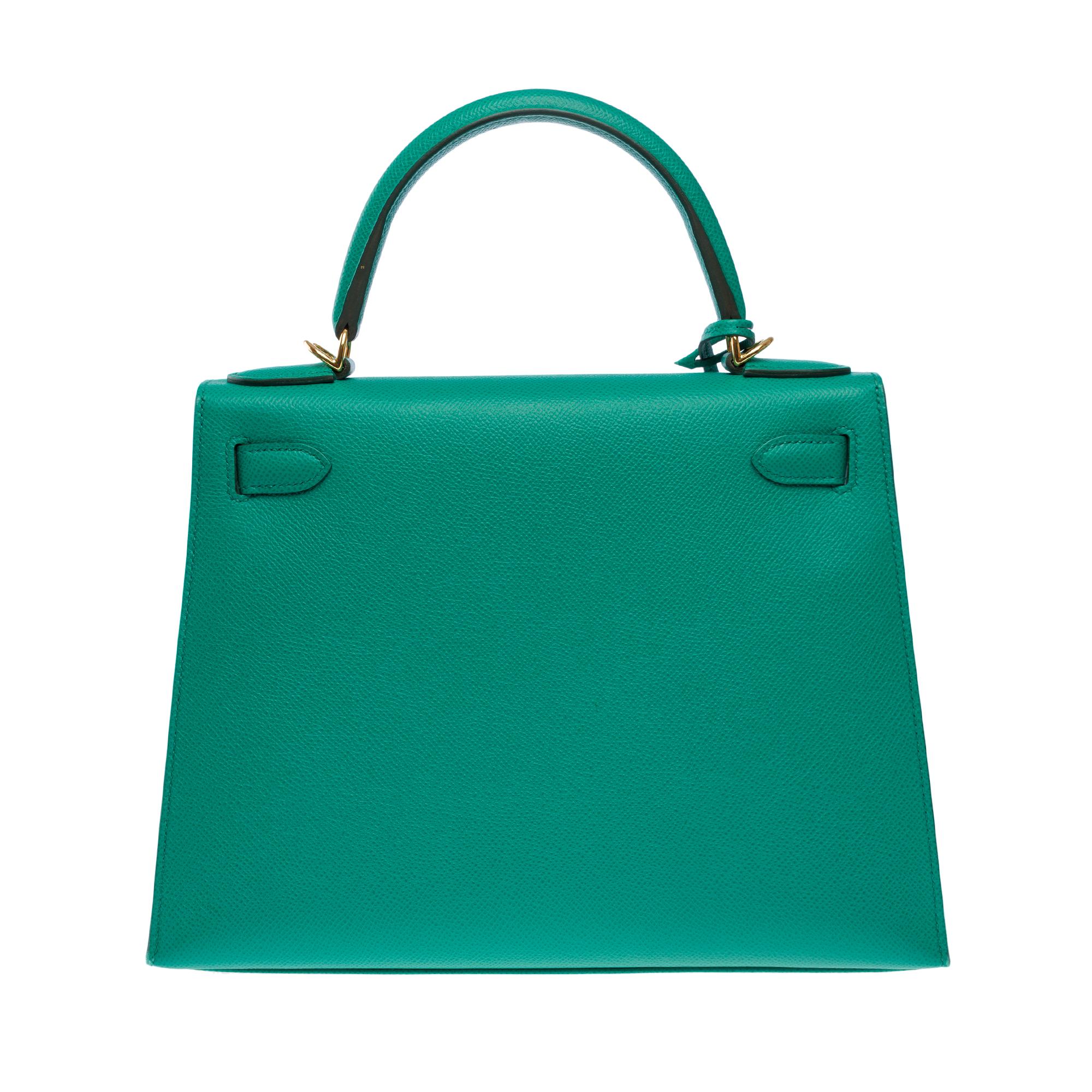 Women's New Hermès Kelly 28 sellier handbag strap in Vert Jade Epsom leather, GHW For Sale