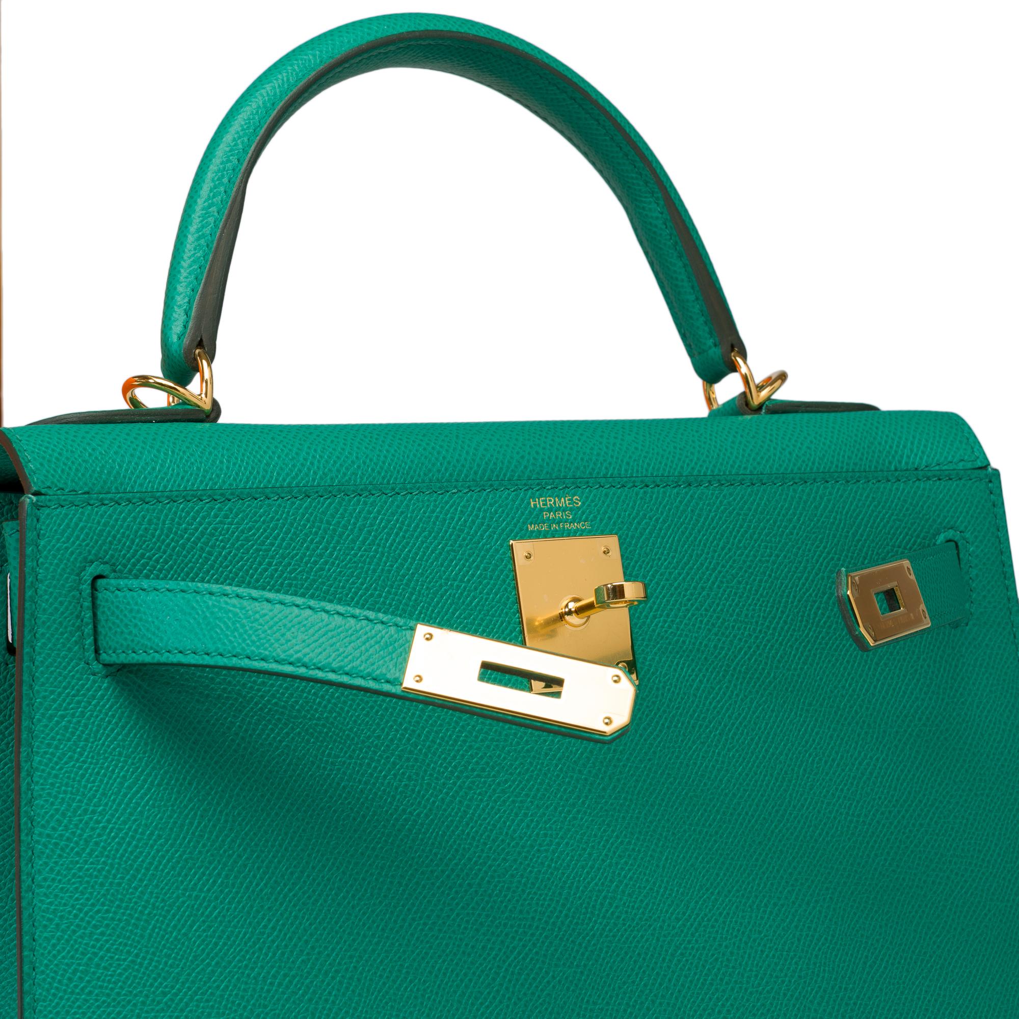 New Hermès Kelly 28 sellier handbag strap in Vert Jade Epsom leather, GHW For Sale 3