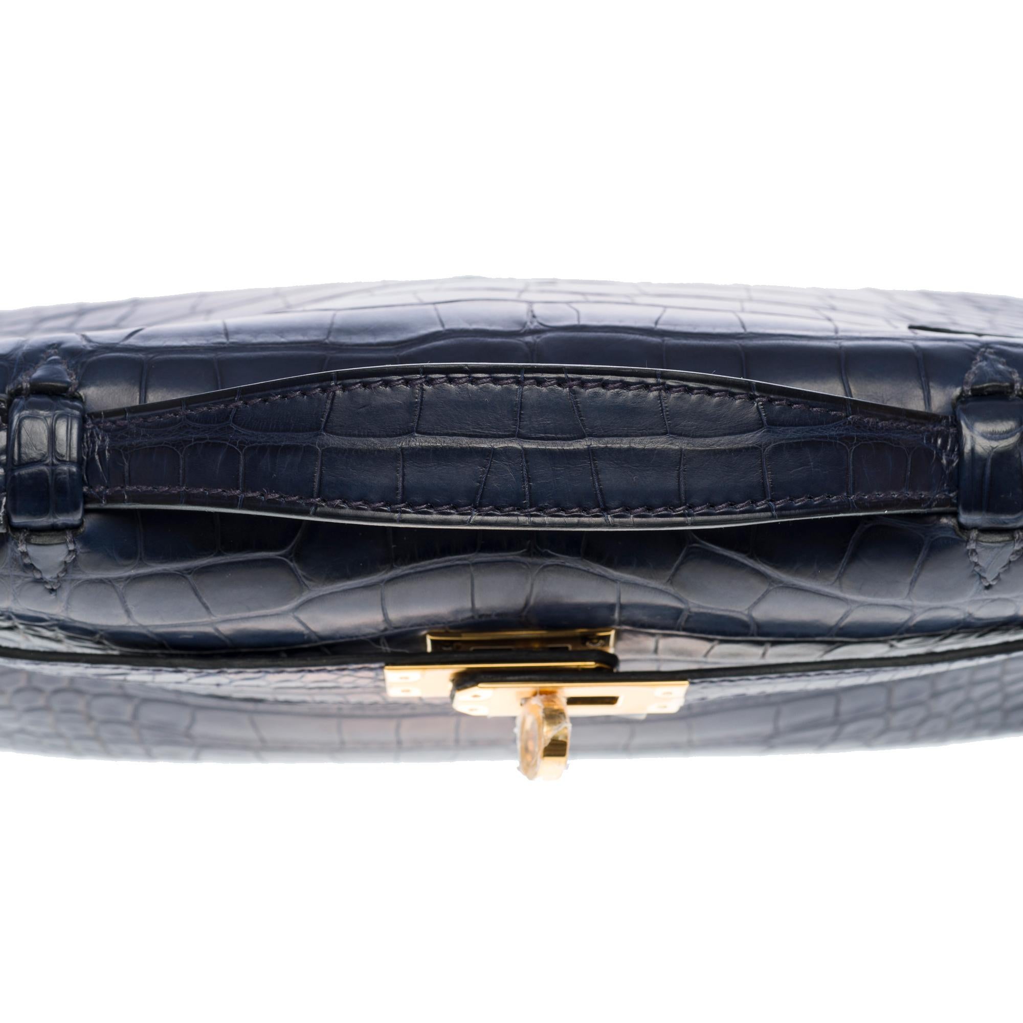 New Hermès Kelly Clutch handbag in Blue Indigo matte Crocodile leather , GHW For Sale 6
