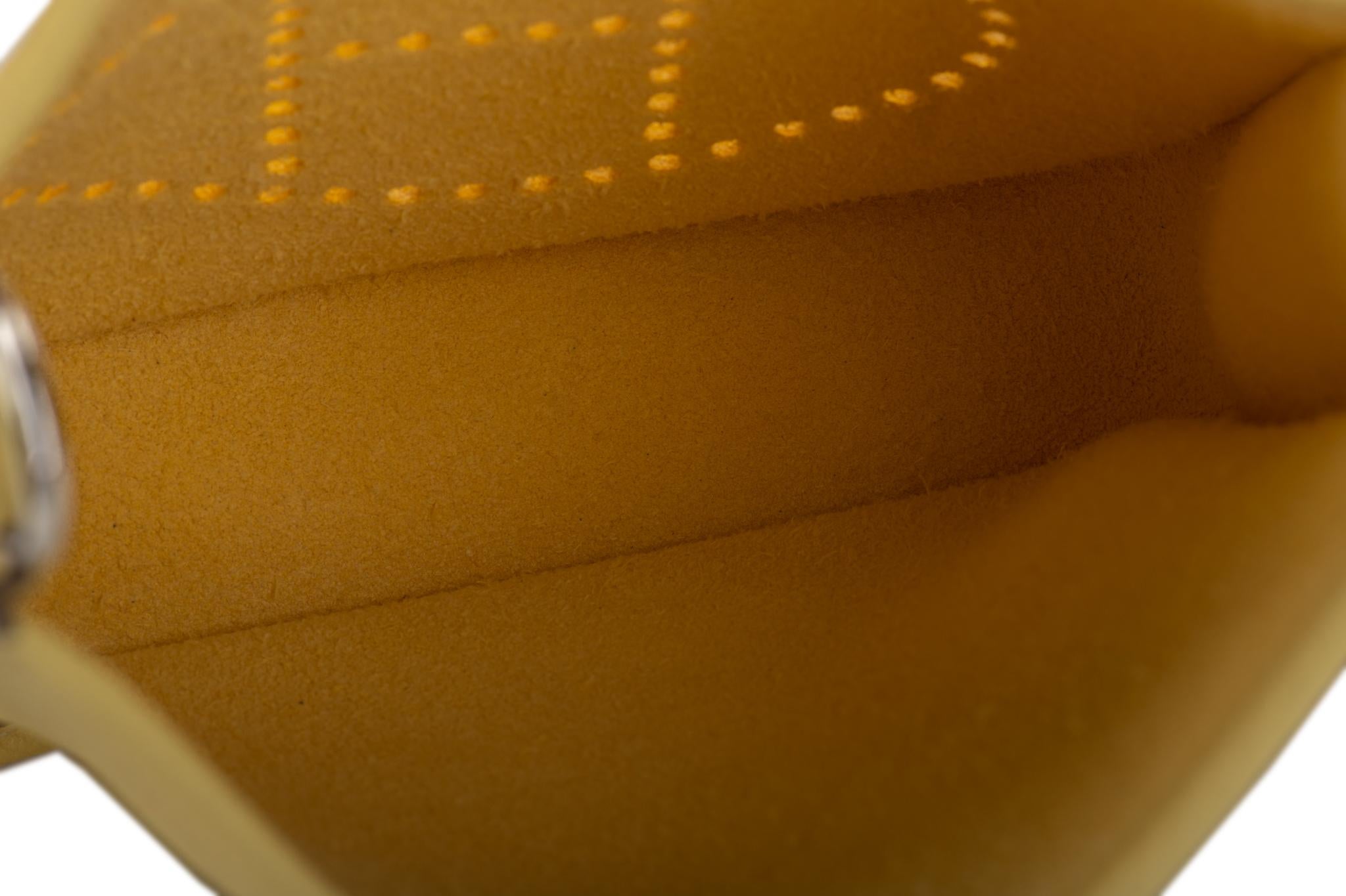 Hermès mini sac à bandoulière Evelyne Poussin jaune jaune, neuf dans sa boîte en vente 3