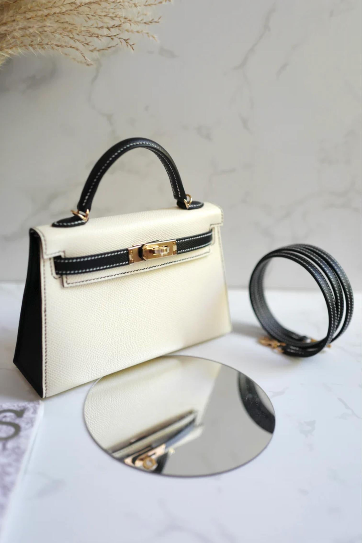 New Hermes Mini kelly 20 HSS Craie/Noir Black Epsom Permabrass HW 2023 Complete en vente 15