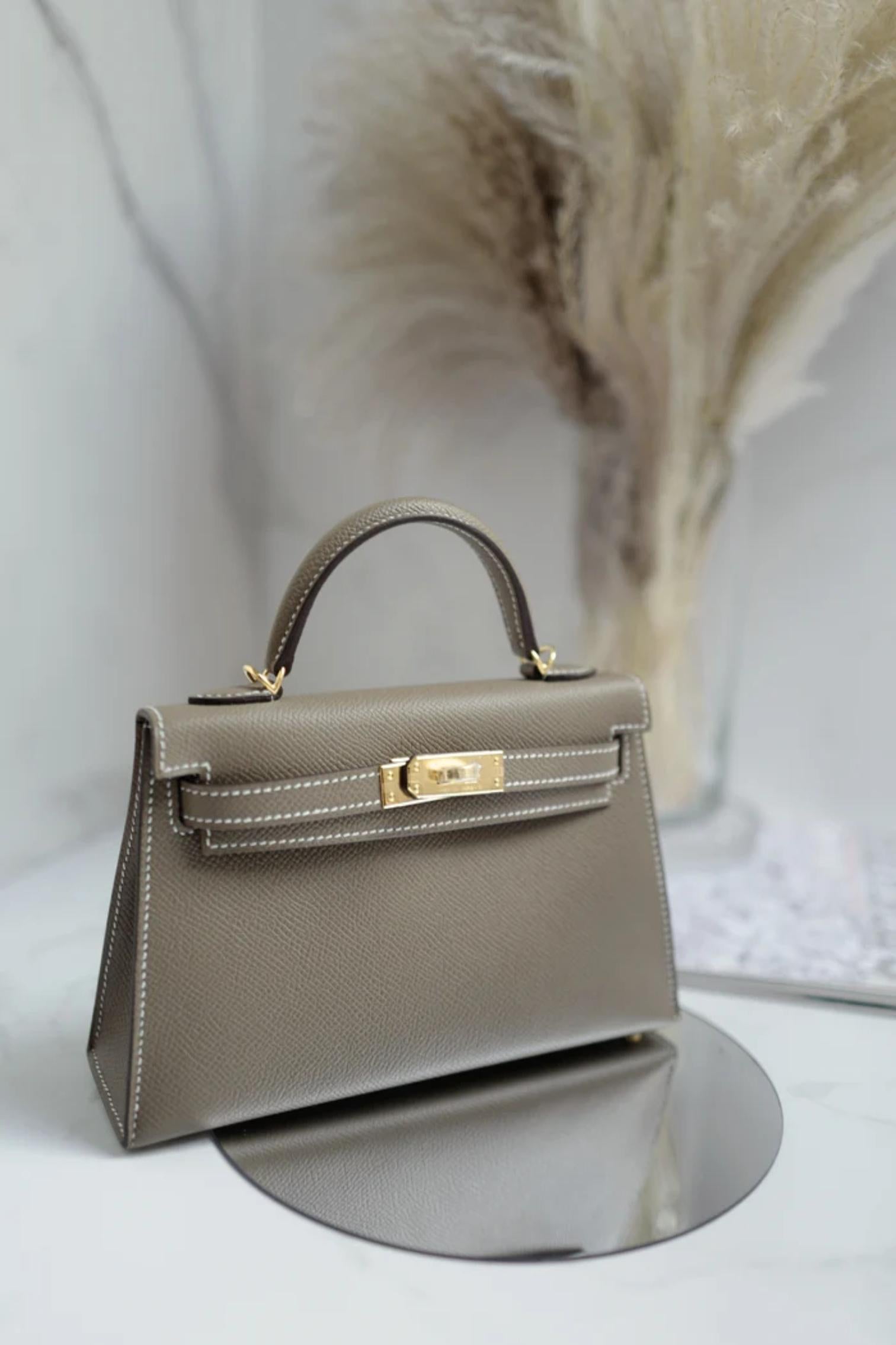 New Hermès Mini Kelly Etoupe Epsom Leather with Gold Hardware 5