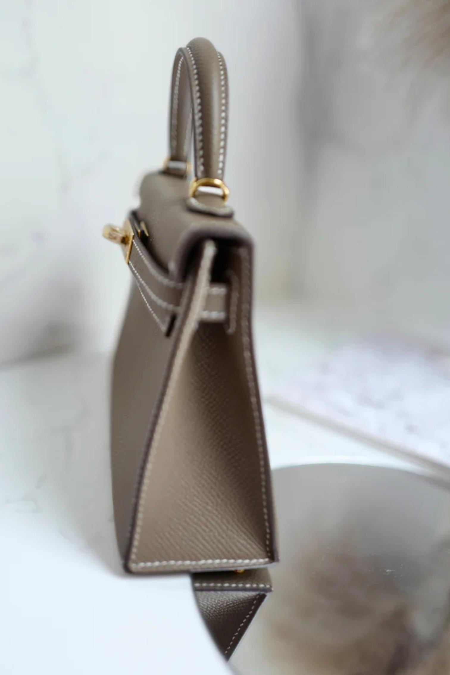  New Hermès Mini Kelly Etoupe Epsom Leather with Gold Hardware Pour femmes 