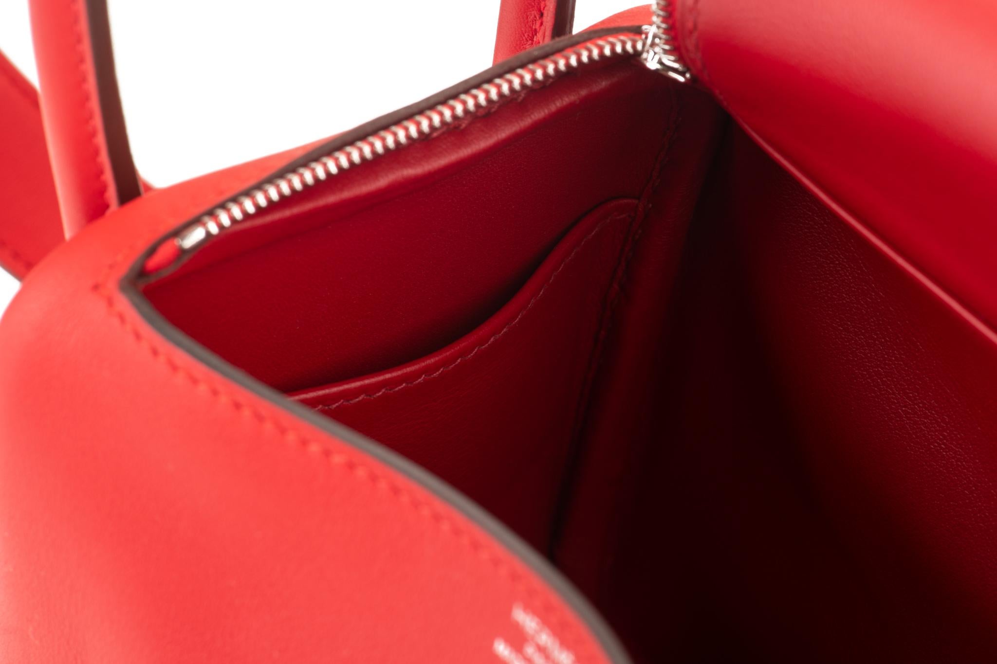 Hermès - Mini sac Swift Lindy Rouge De Coeur, neuf en vente 9