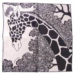 New Hermes New Black and White Giraffe Silk Gavroche Scarf