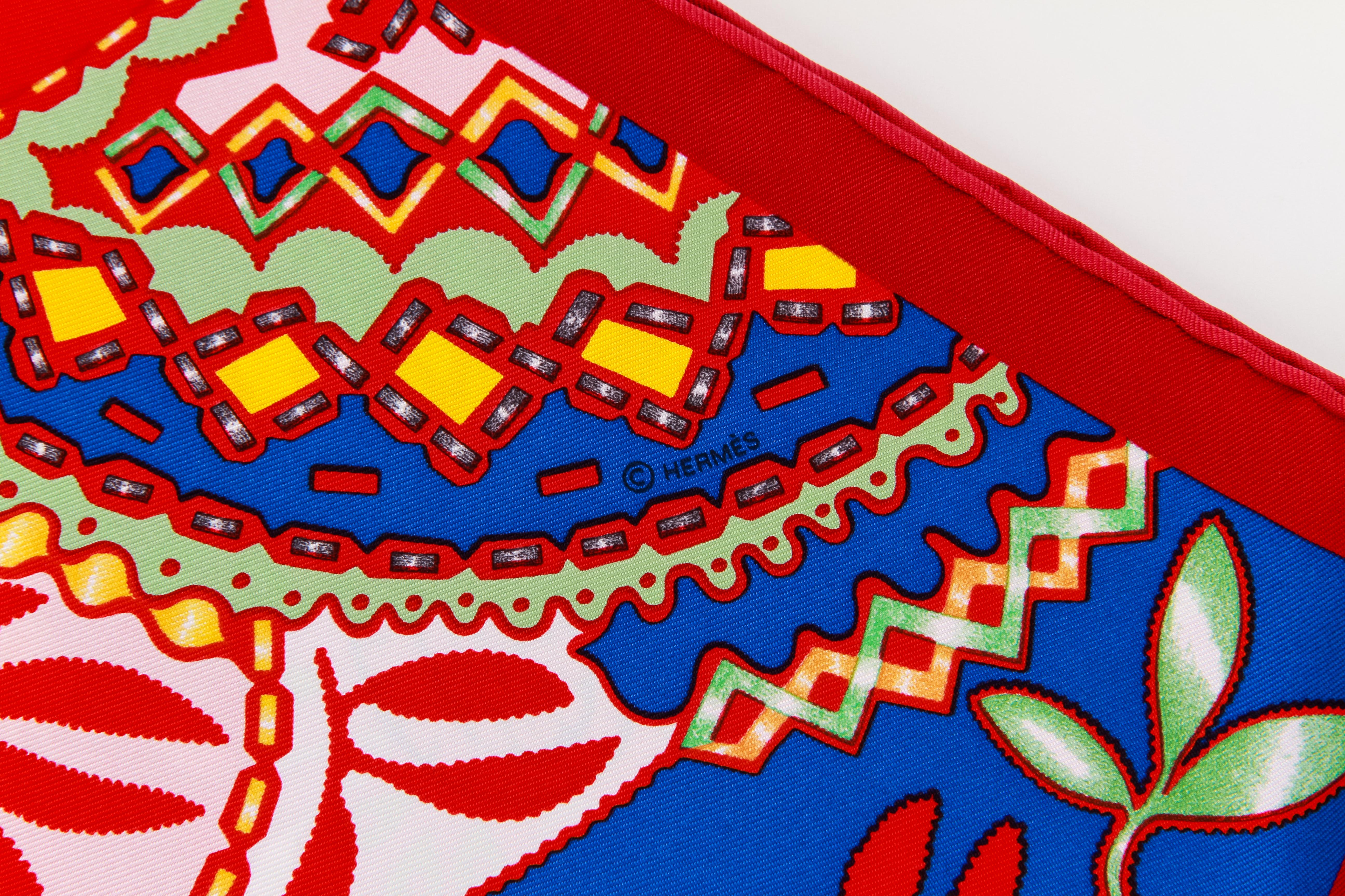 Collection Hermès bandana multicolore cheval petit foulard gavroche en soie rouge et bleu. Bords roulés à la main. Nouveau dans la boîte.