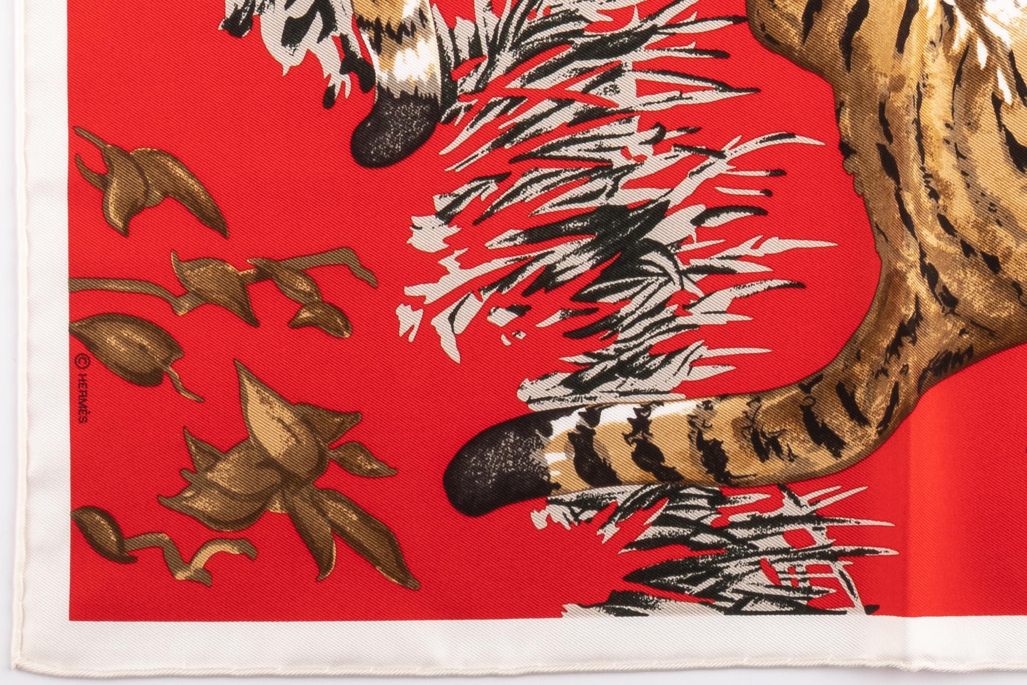New Hermes Red Tiger Cubs Silk Gavroche Scarf Neuf - En vente à West Hollywood, CA