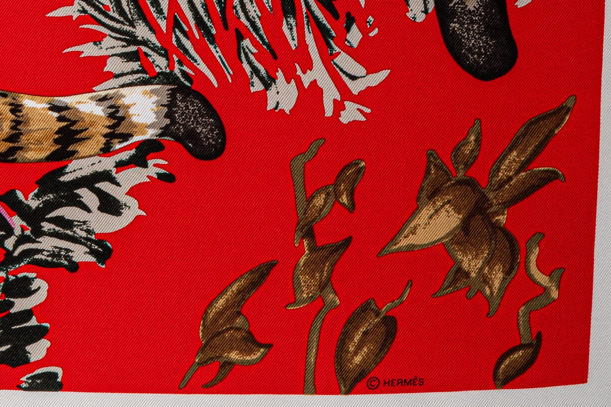 Hermès - Écharpe Gavroche en soie rouge avec cubes de tigre, dans sa boîte, état neuf Pour femmes en vente