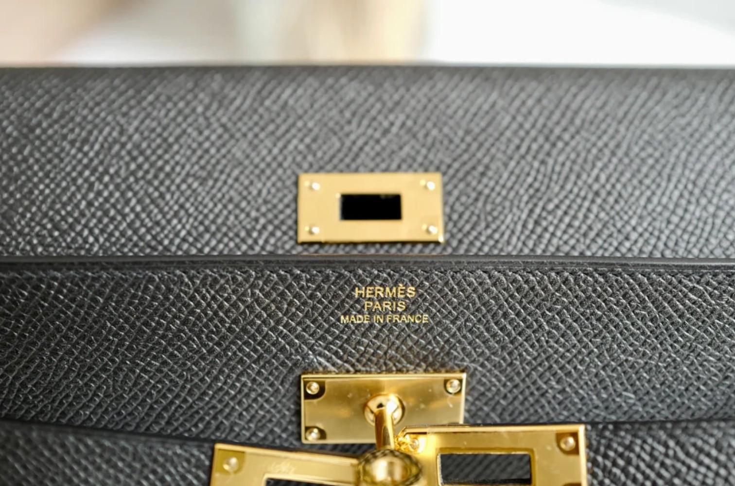 NUOVO Hermes Sac Kelly To Go in Noir/Nero Epsom Gold HW con tracolla in vendita 13