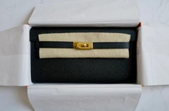 NEW Hermes Sac Kelly To Go in Noir/Black Epsom Gold HW With Crossbody Strap