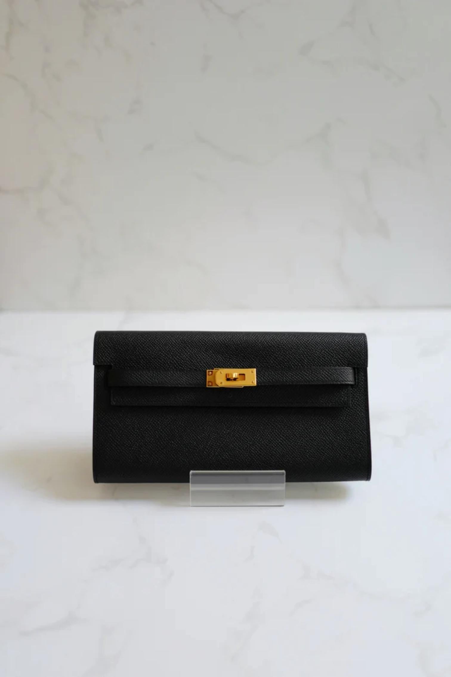 NUOVO Hermes Sac Kelly To Go in Noir/Nero Epsom Gold HW con tracolla in vendita 16