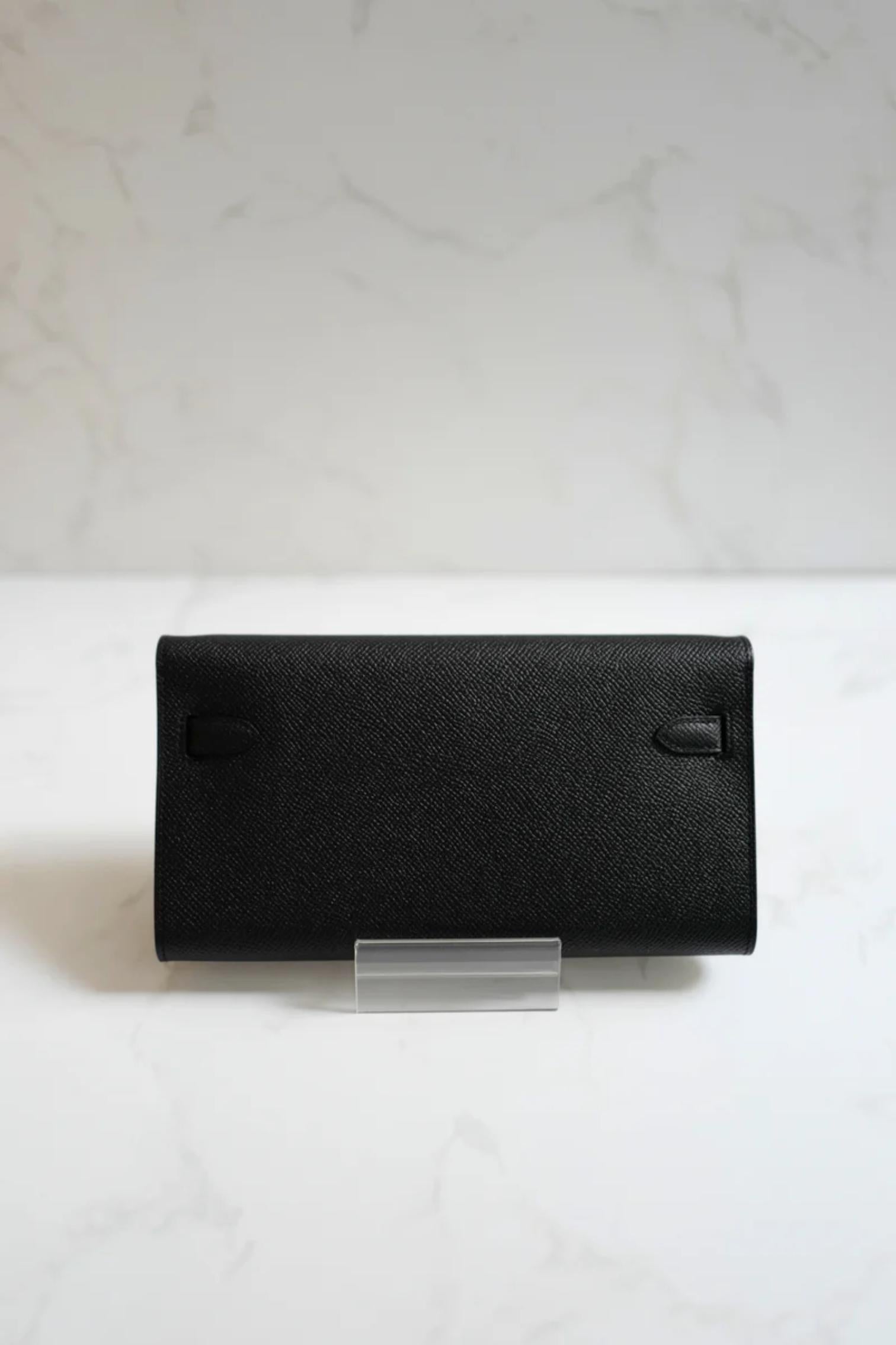 NUOVO Hermes Sac Kelly To Go in Noir/Nero Epsom Gold HW con tracolla In condizioni Nuovo in vendita a Forest Park, GA