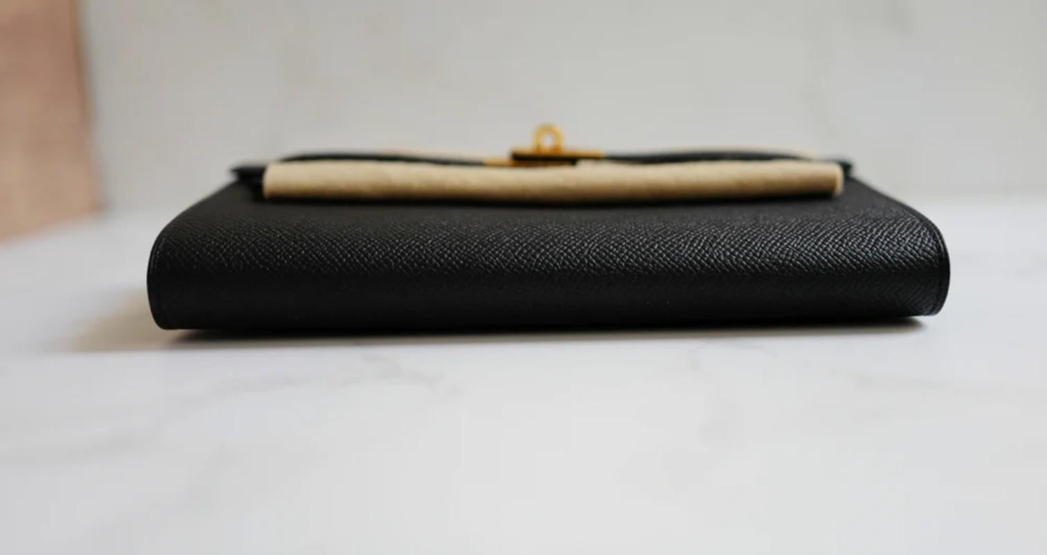 NUOVO Hermes Sac Kelly To Go in Noir/Nero Epsom Gold HW con tracolla in vendita 2