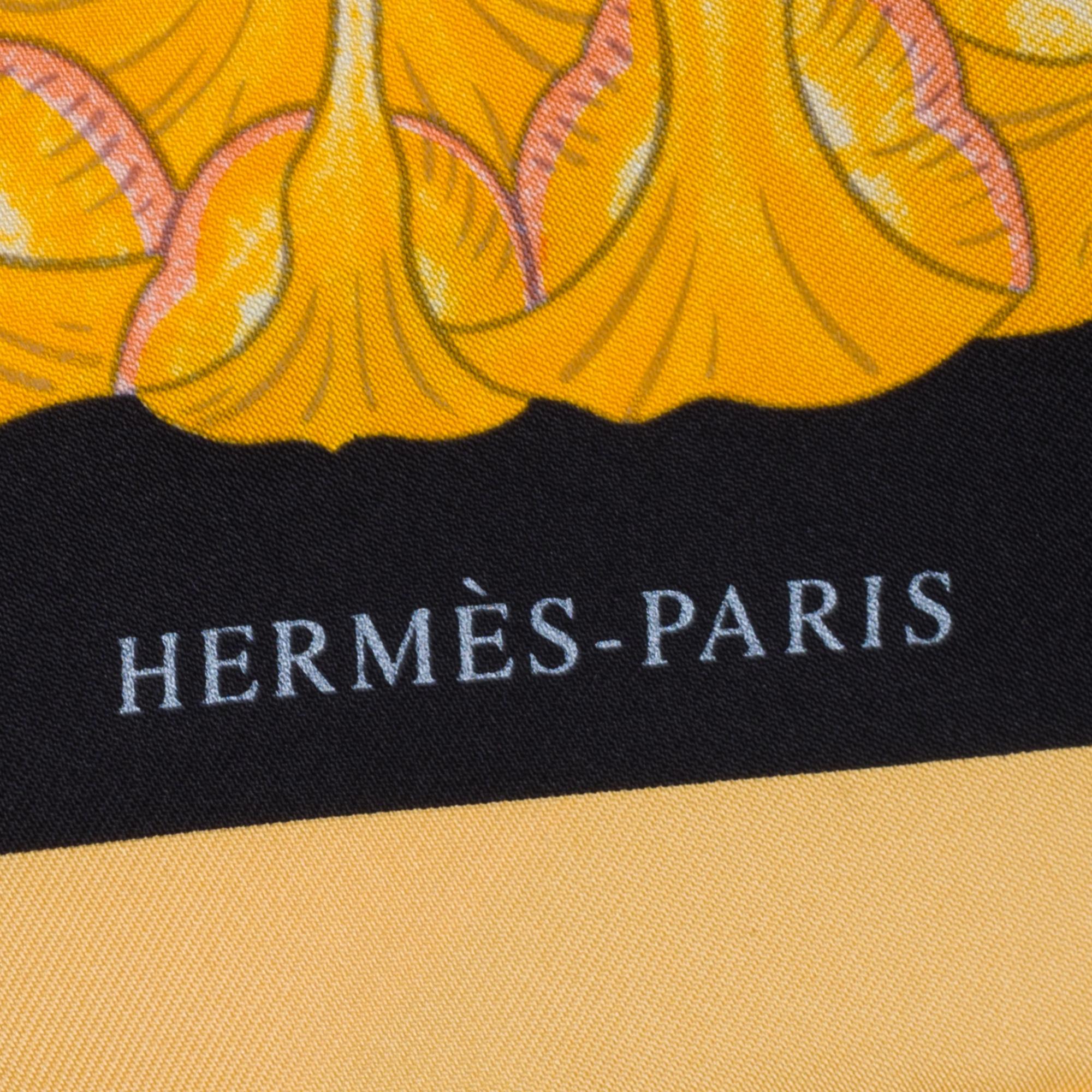 New Hermès scarf “Index Bromeliaceae” 90 in black and yellow silk In New Condition In Paris, IDF
